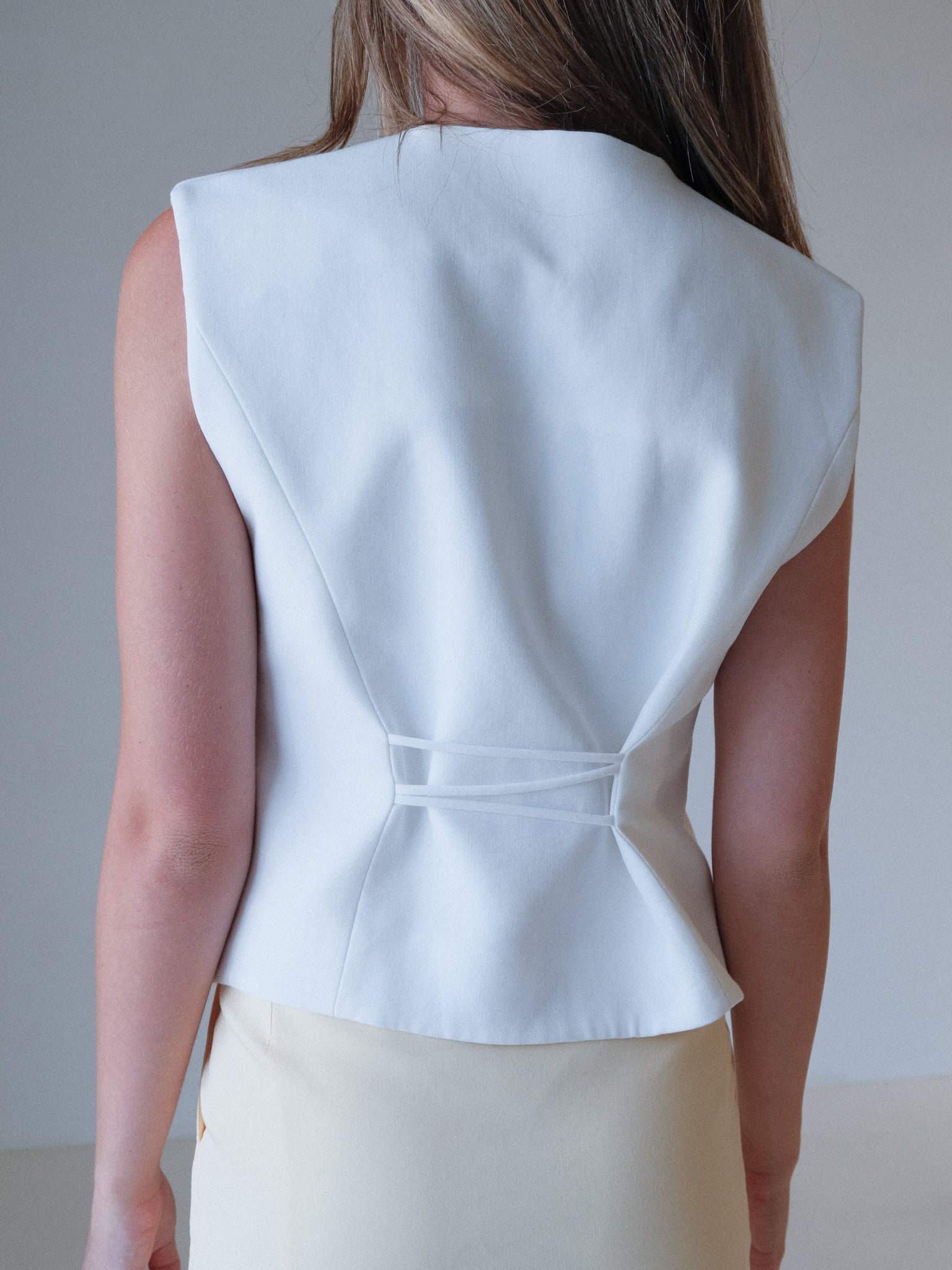 'Madrid' Sleeveless Vest, Size AU 6