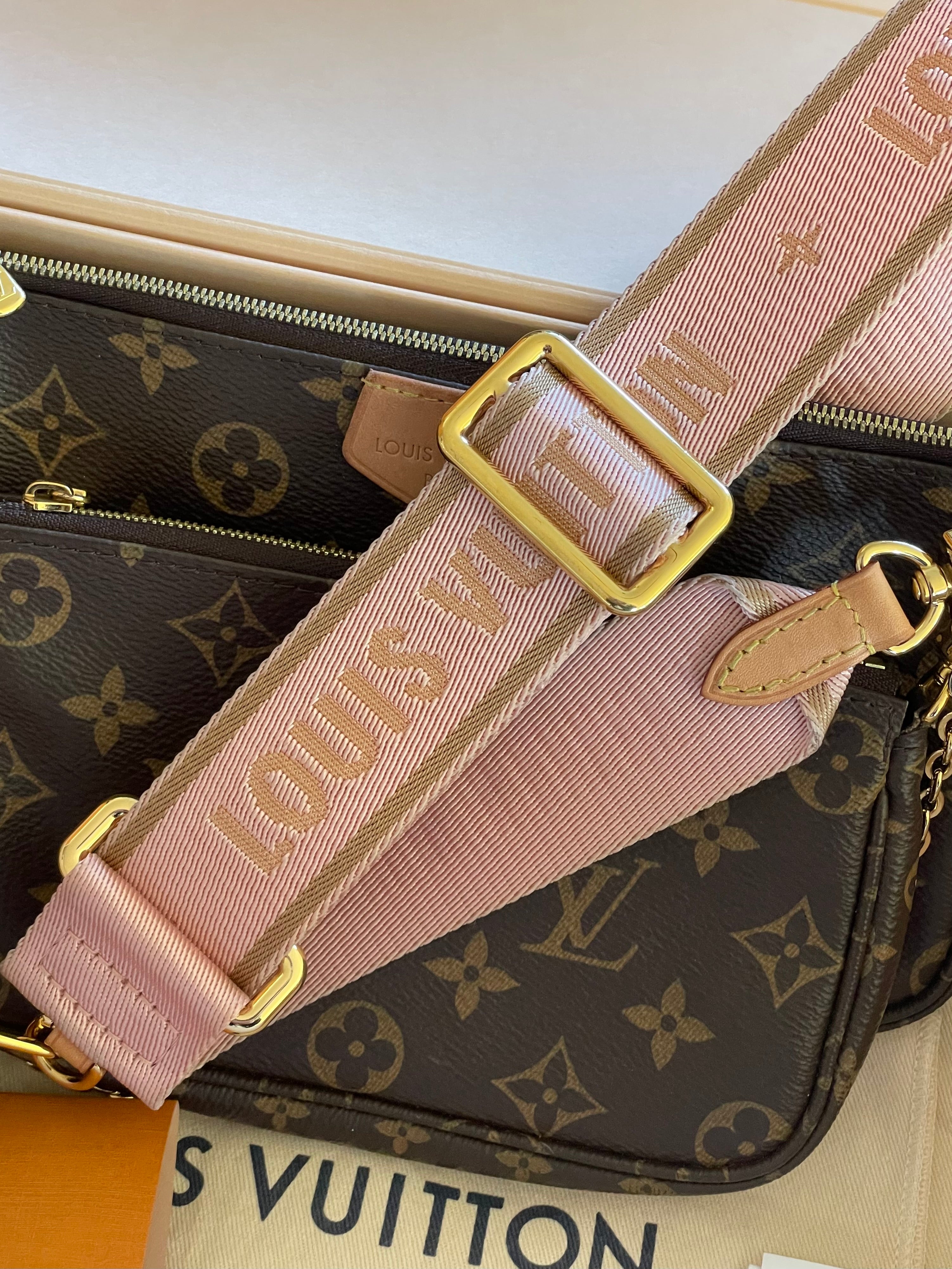 Multi Pochette Accessoires Crossbody Bag