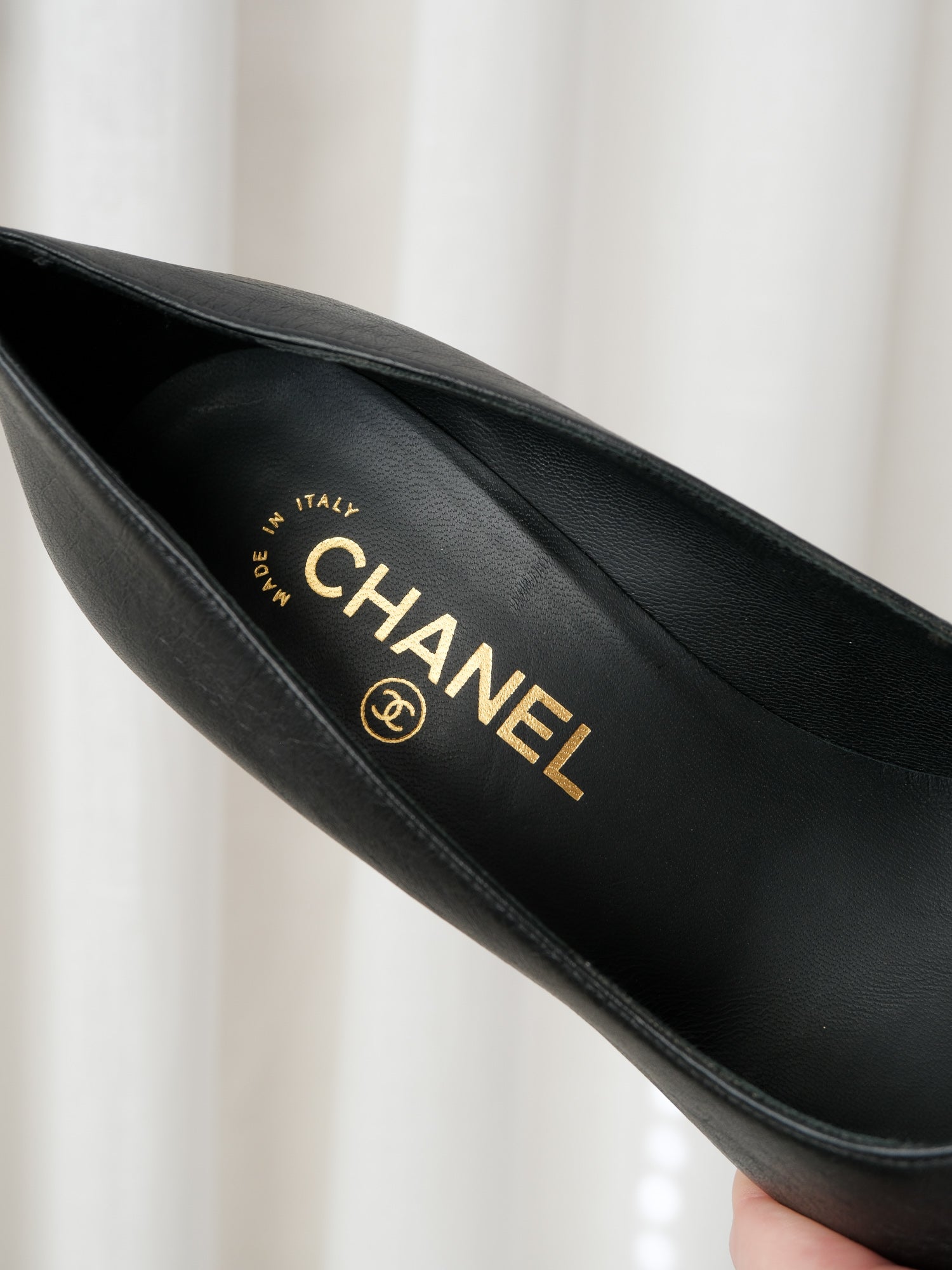 Cruise 2015 Pearl Embellished Pumps, Size 36.5C