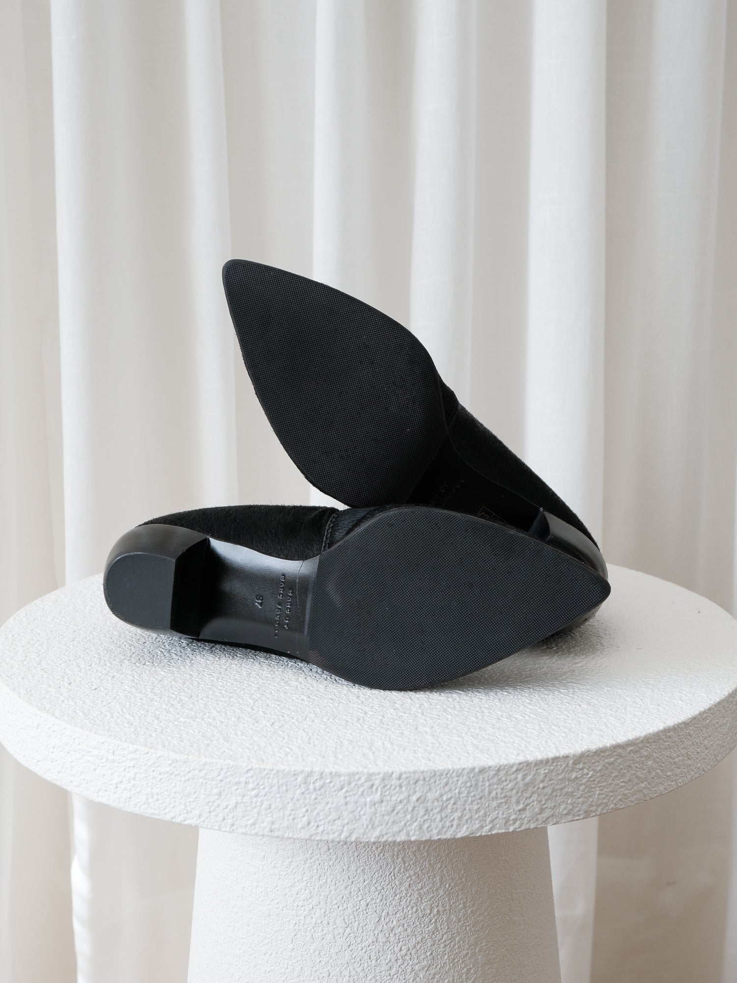 Ponyhair Chelsea Boots, Size 37