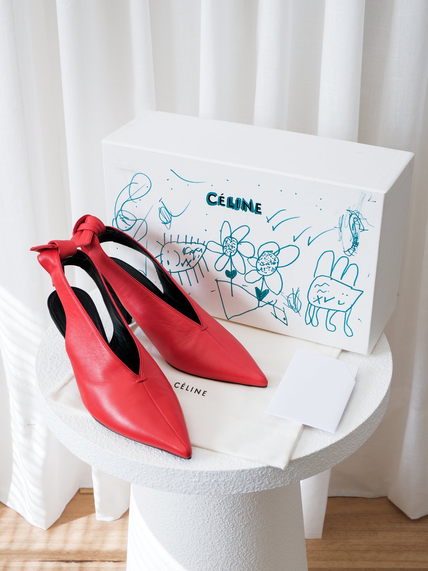 SS18 'Soft V-Neck' Slingback Leather Pumps, Size 36