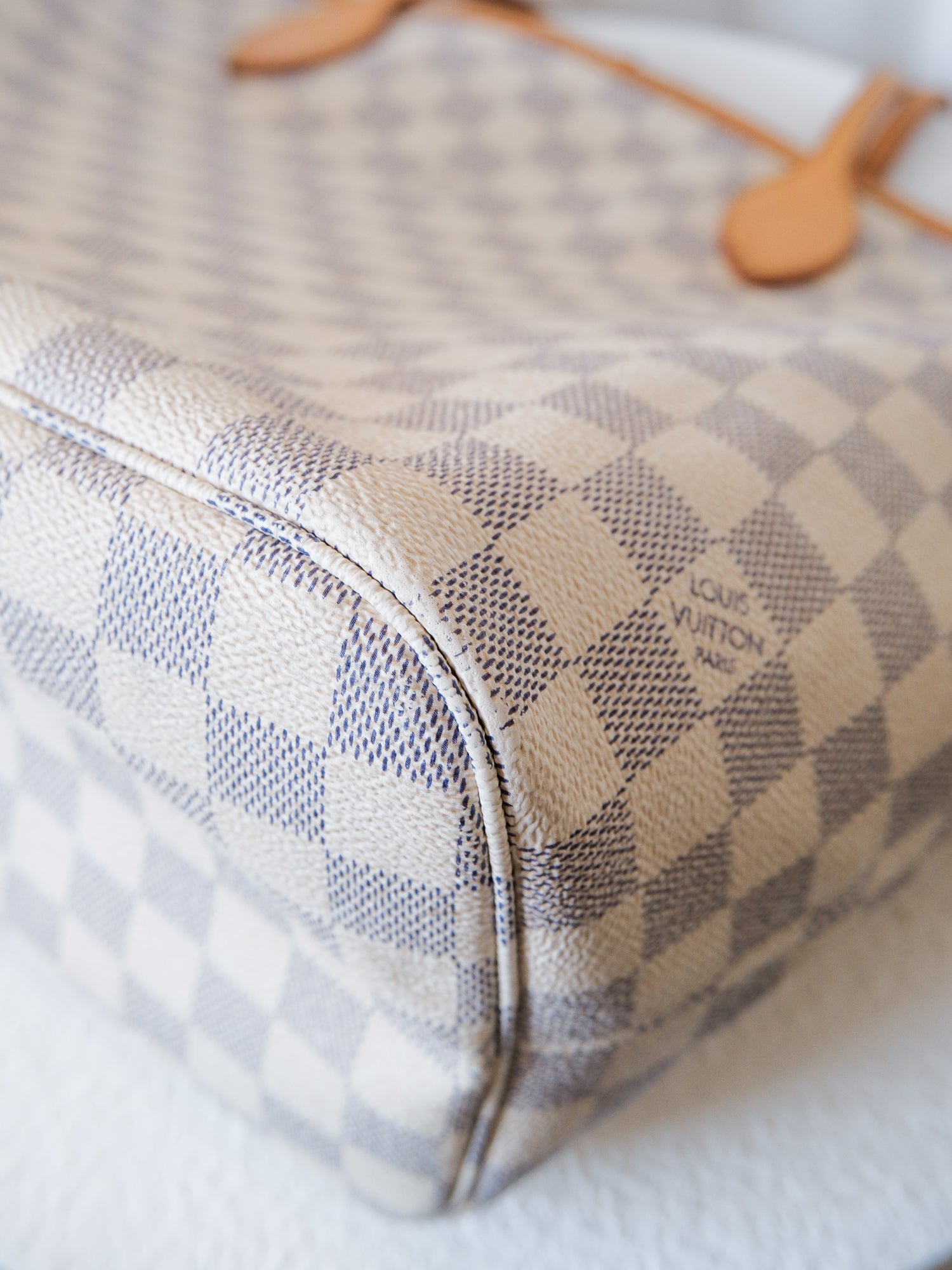 'Neverfull' MM Damier Azur Canvas Tote Bag