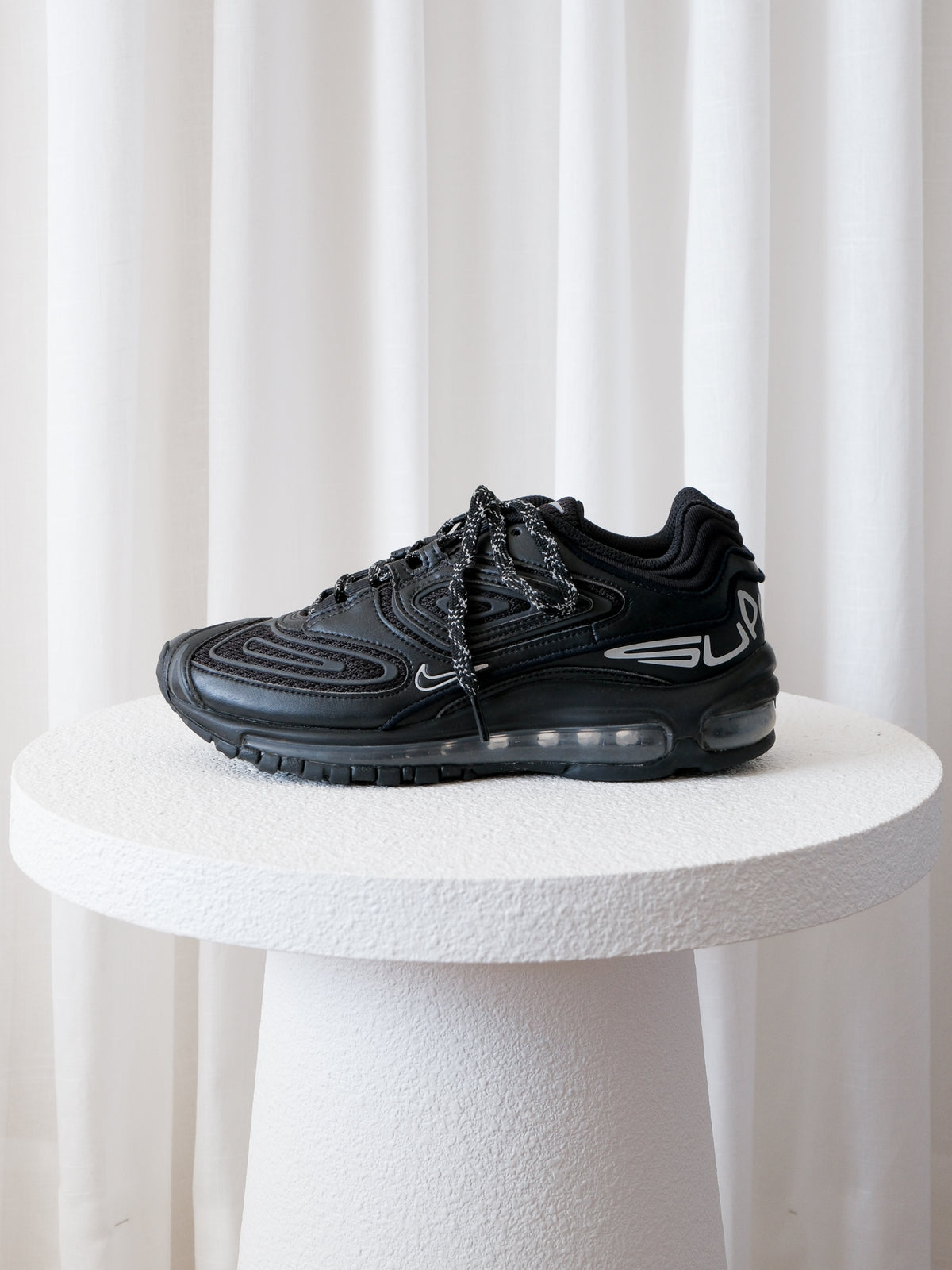 Authentic 2022 Nike X Supreme Air Max 98 TL SP Sneakers, Size US 