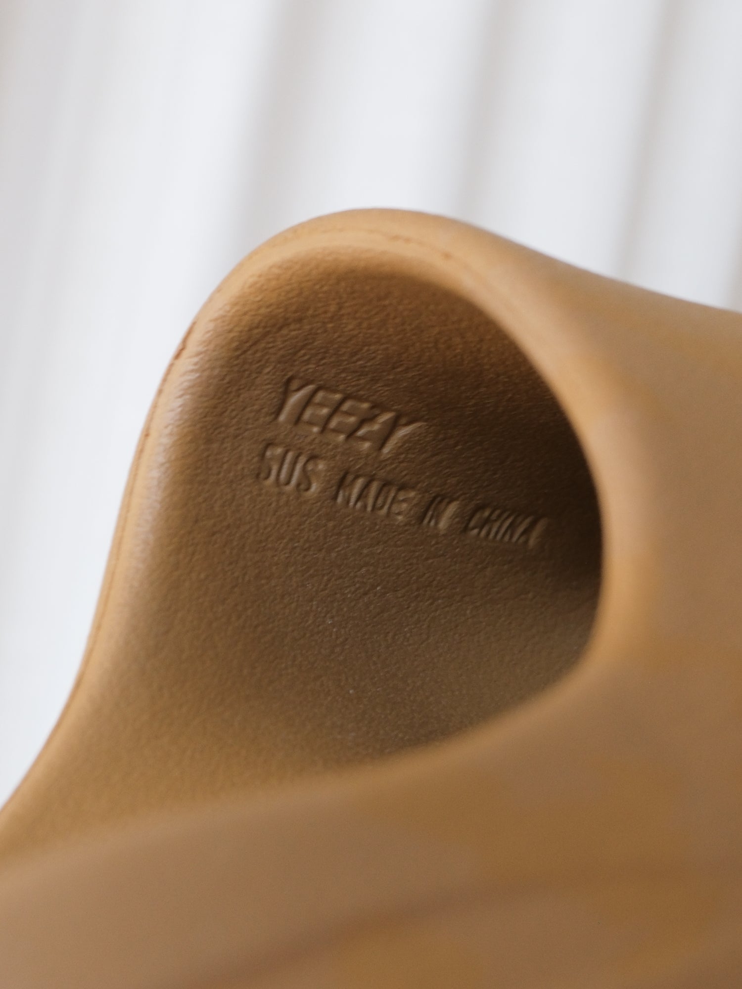 Rubber Pool Slides, Size US M5 | W6