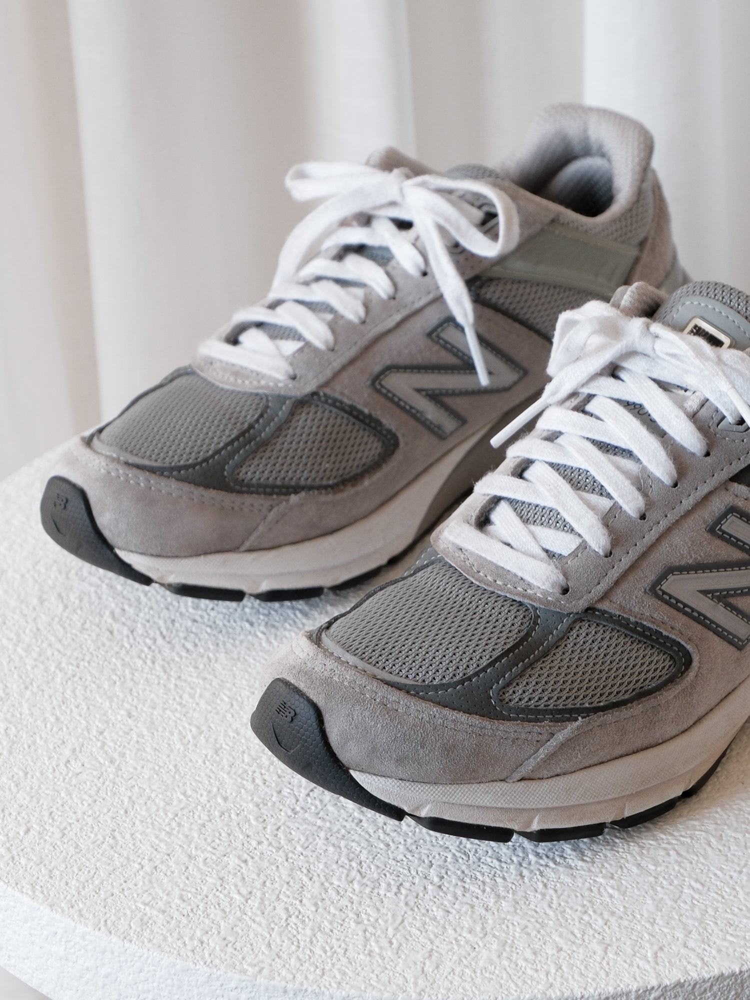 '990v5' Sneakers, Size 37