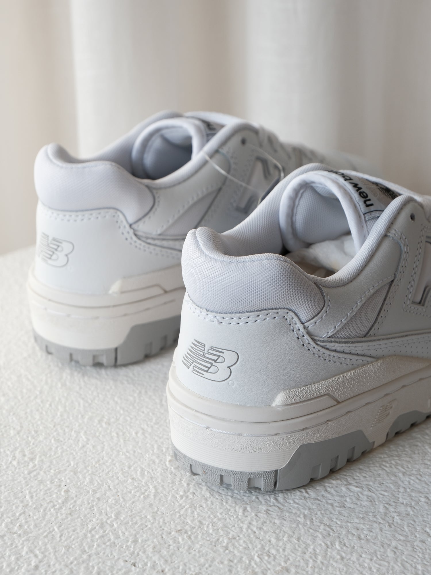 NB 550 Unisex Sneakers, Size 37.5