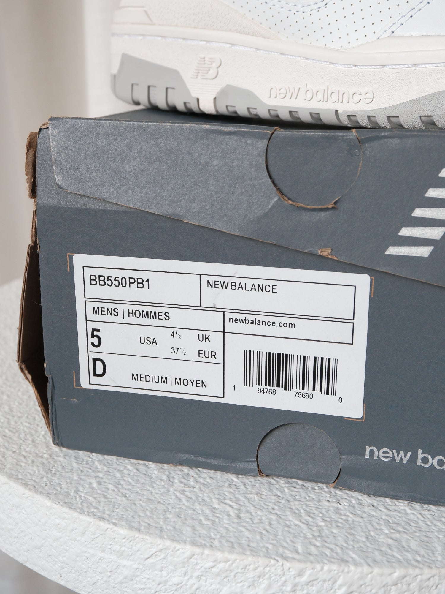 NB 550 Unisex Sneakers, Size 37.5