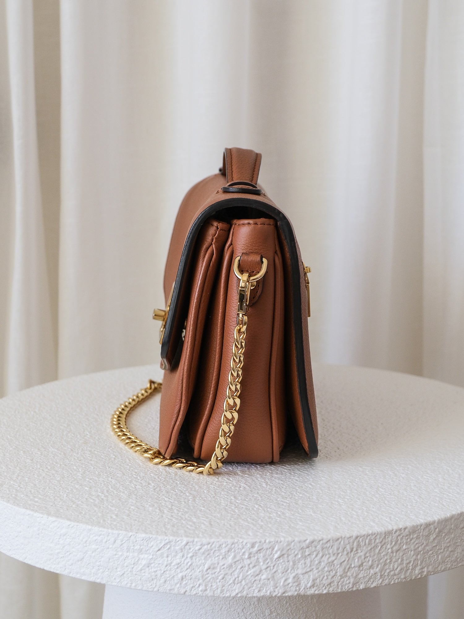 'Oxford' Lockme Leather Crossbody Bag