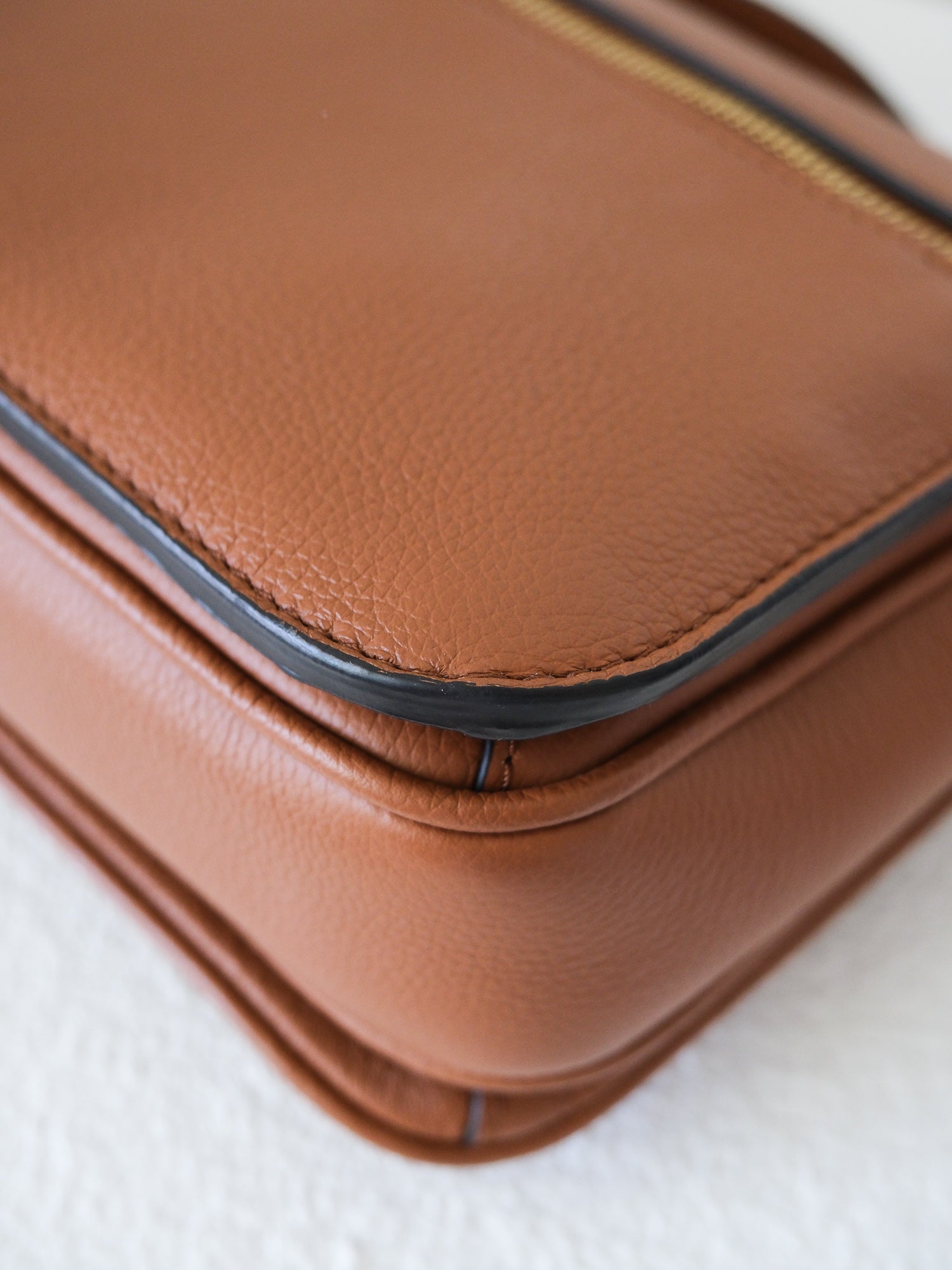 'Oxford' Lockme Leather Crossbody Bag