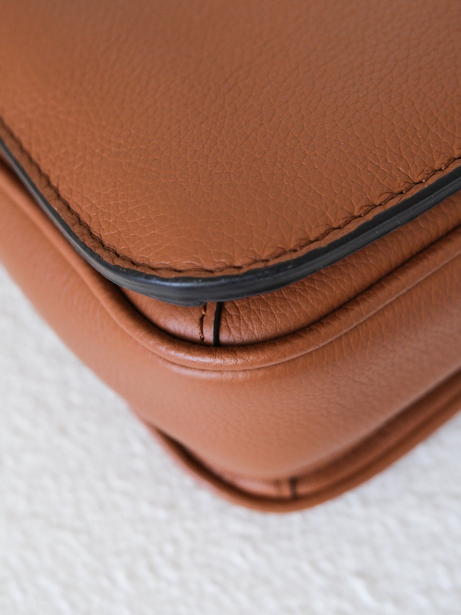 'Oxford' Lockme Leather Crossbody Bag