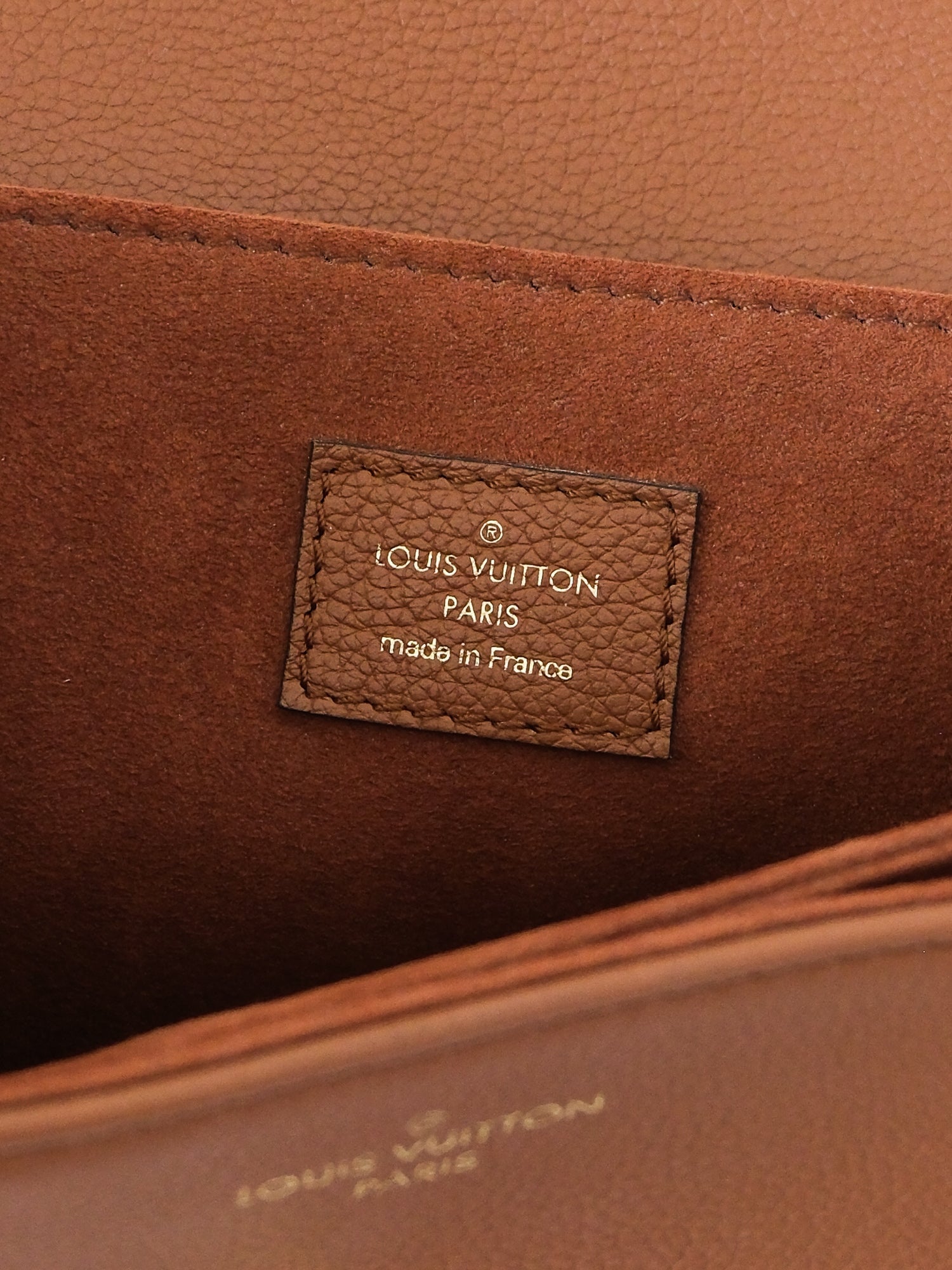 'Oxford' Lockme Leather Crossbody Bag