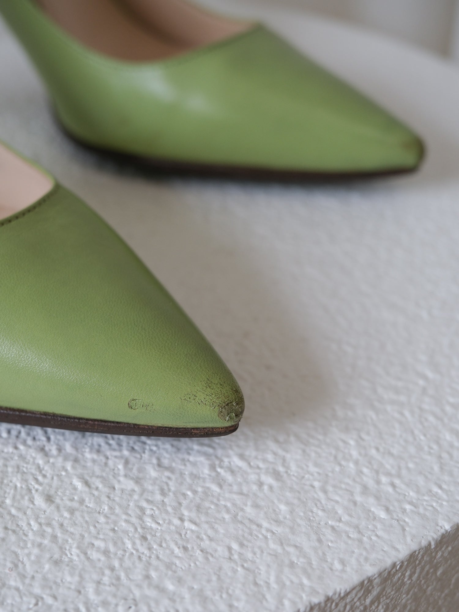 'Capretto' Pointed Toe Leather Pumps, Size 38