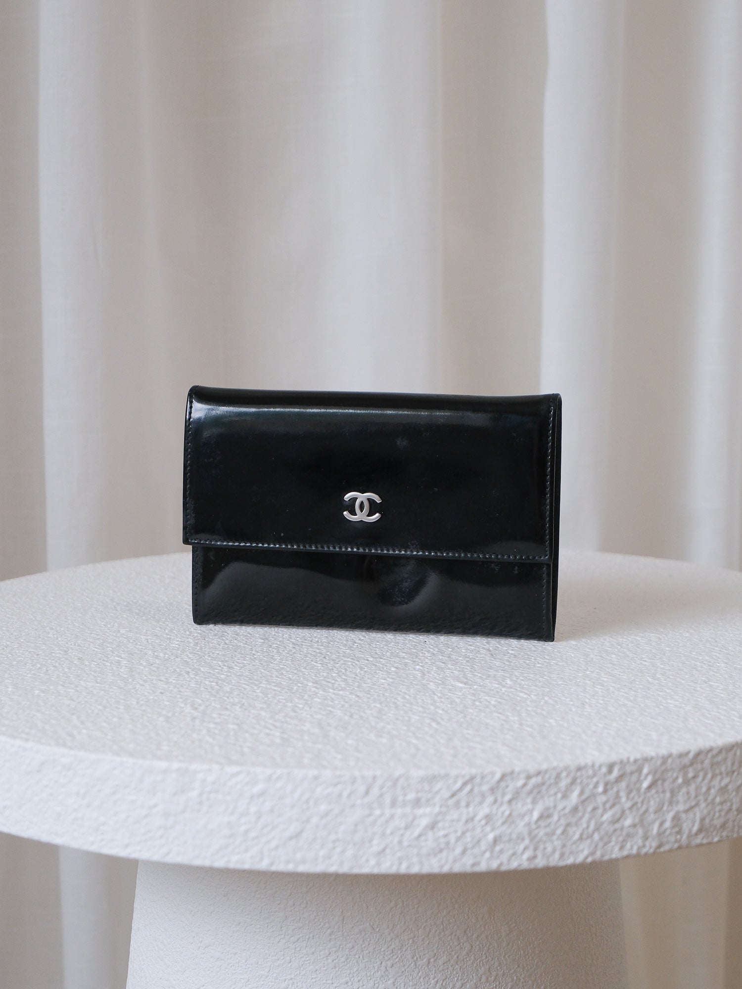 COCO Mark Patent Leather Bi-fold Wallet