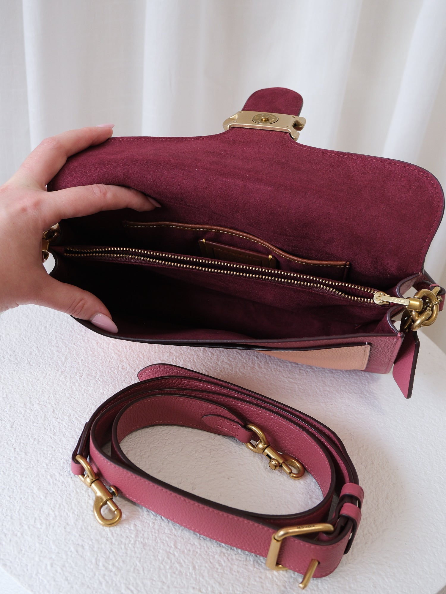 'Tabby 26' Colourblock Crossbody Bag