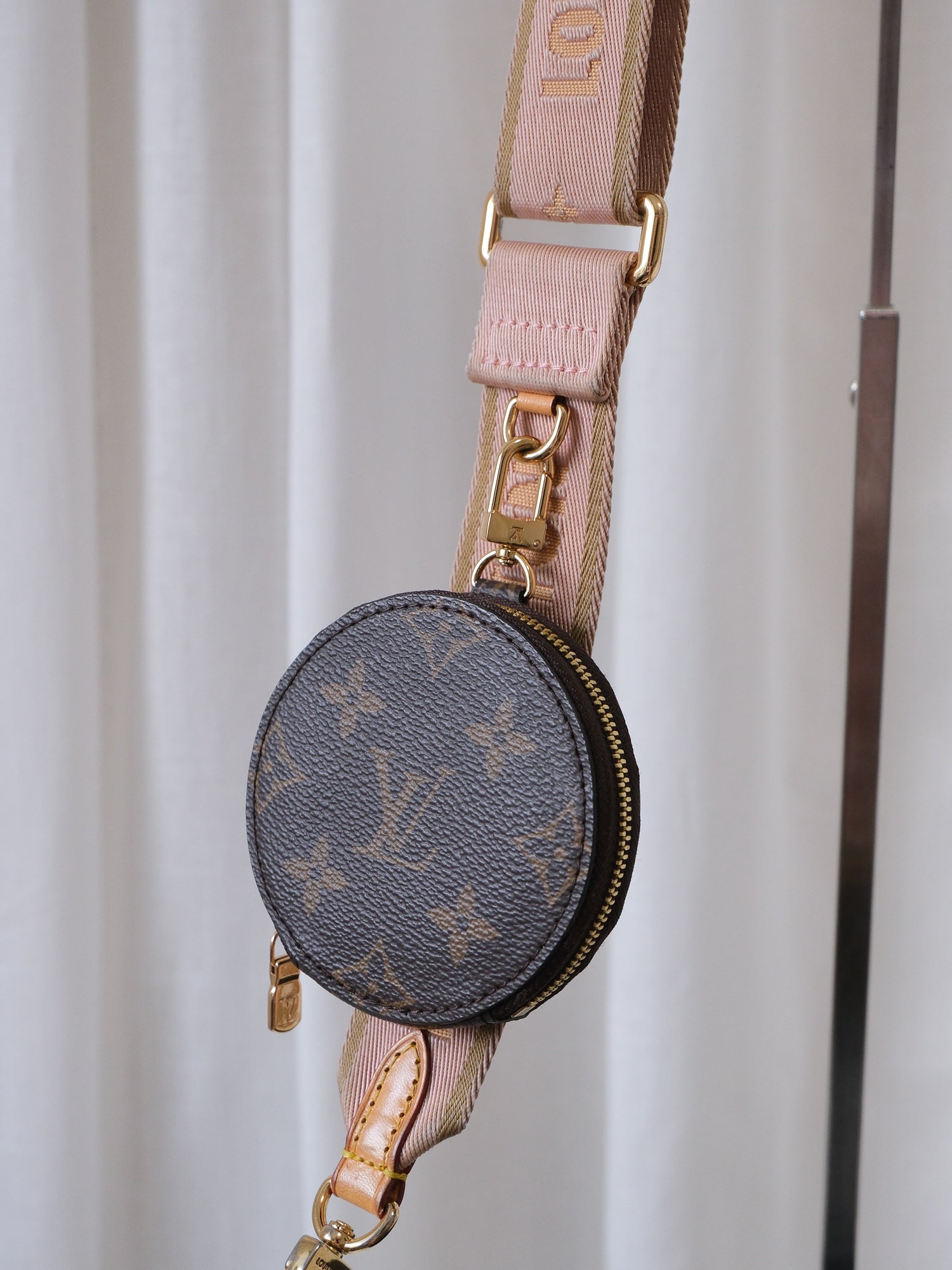 Multi Pochette Accessoires Crossbody Bag
