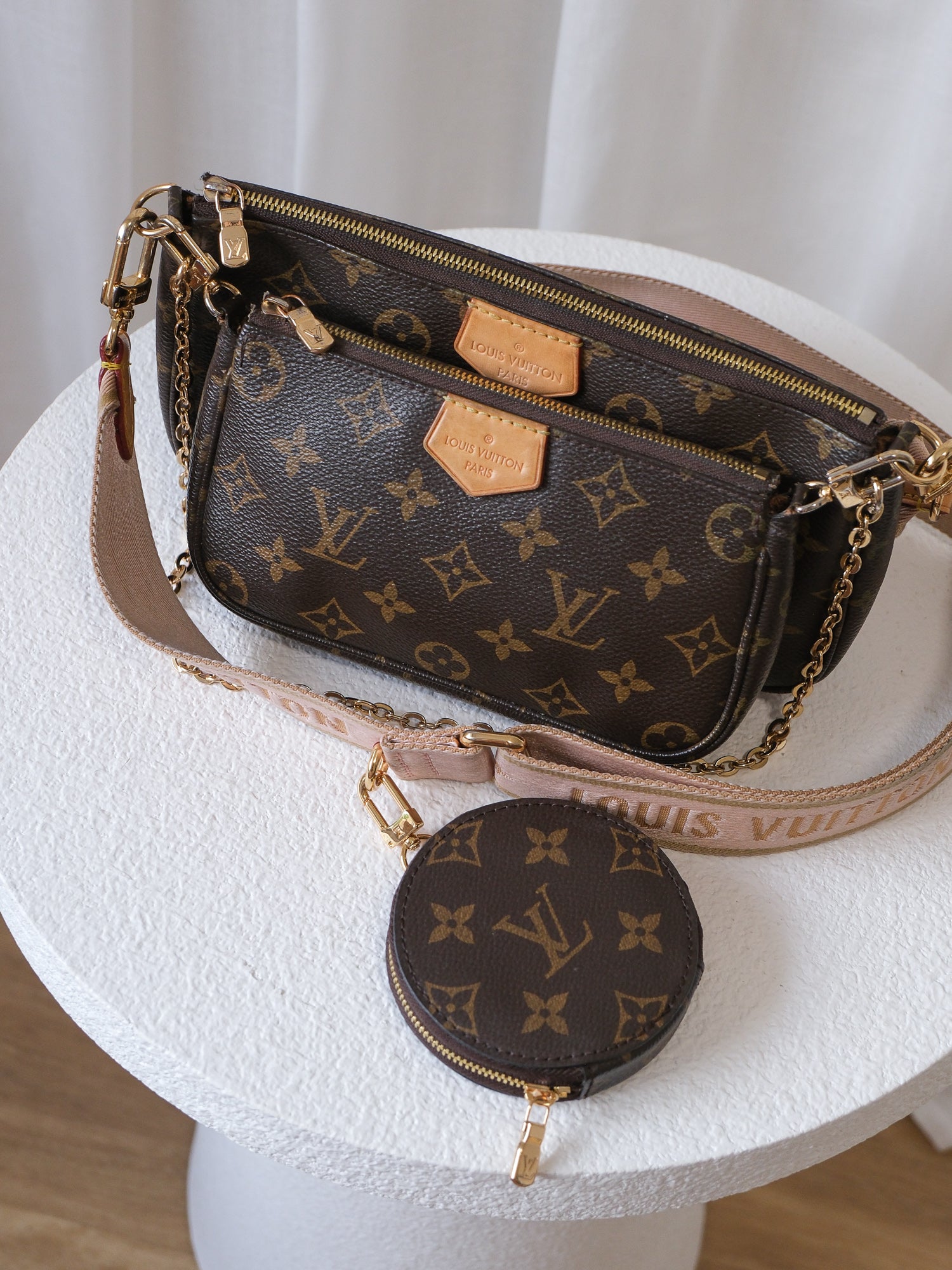 Multi Pochette Accessoires Crossbody Bag
