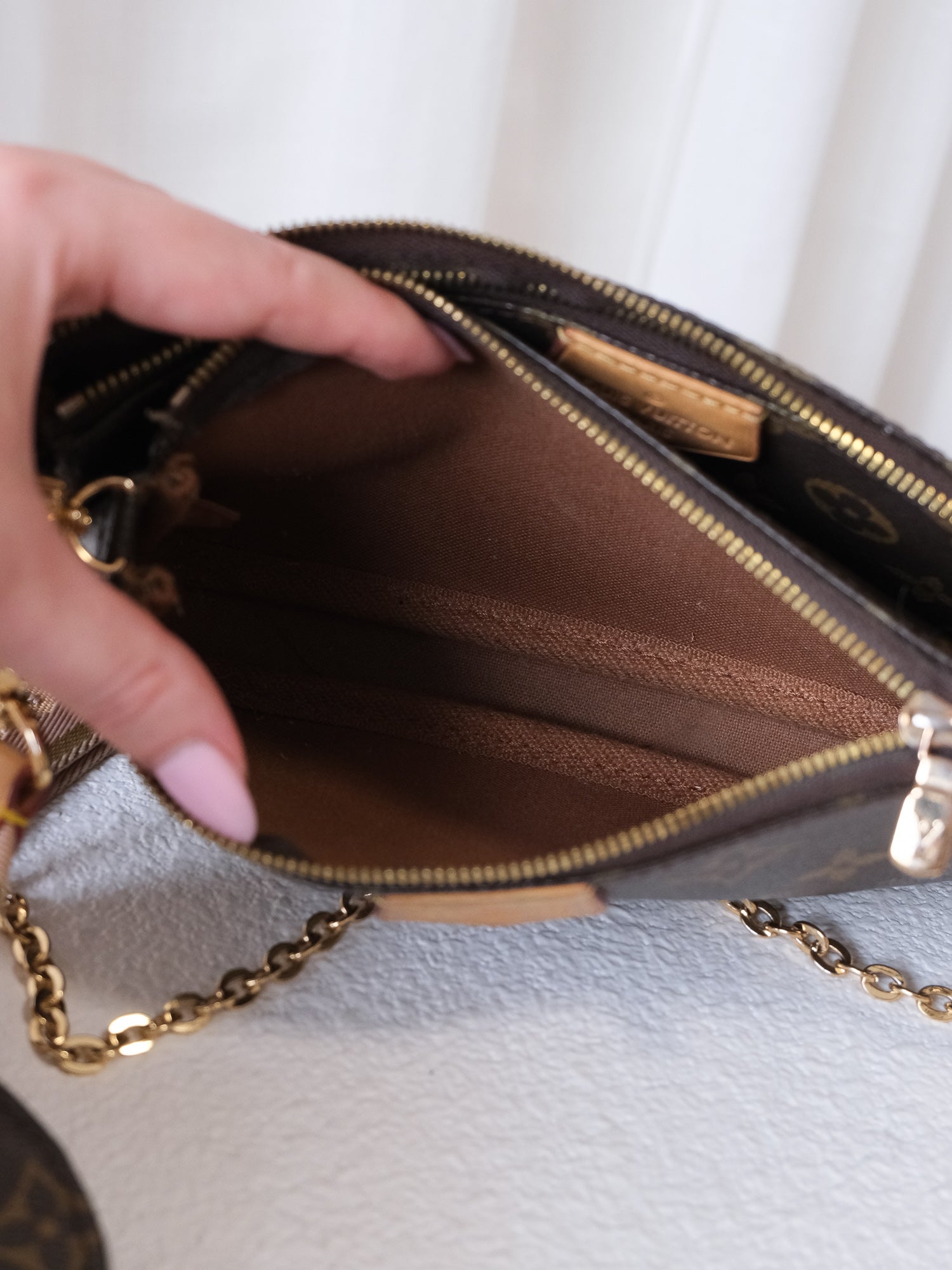Multi Pochette Accessoires Crossbody Bag