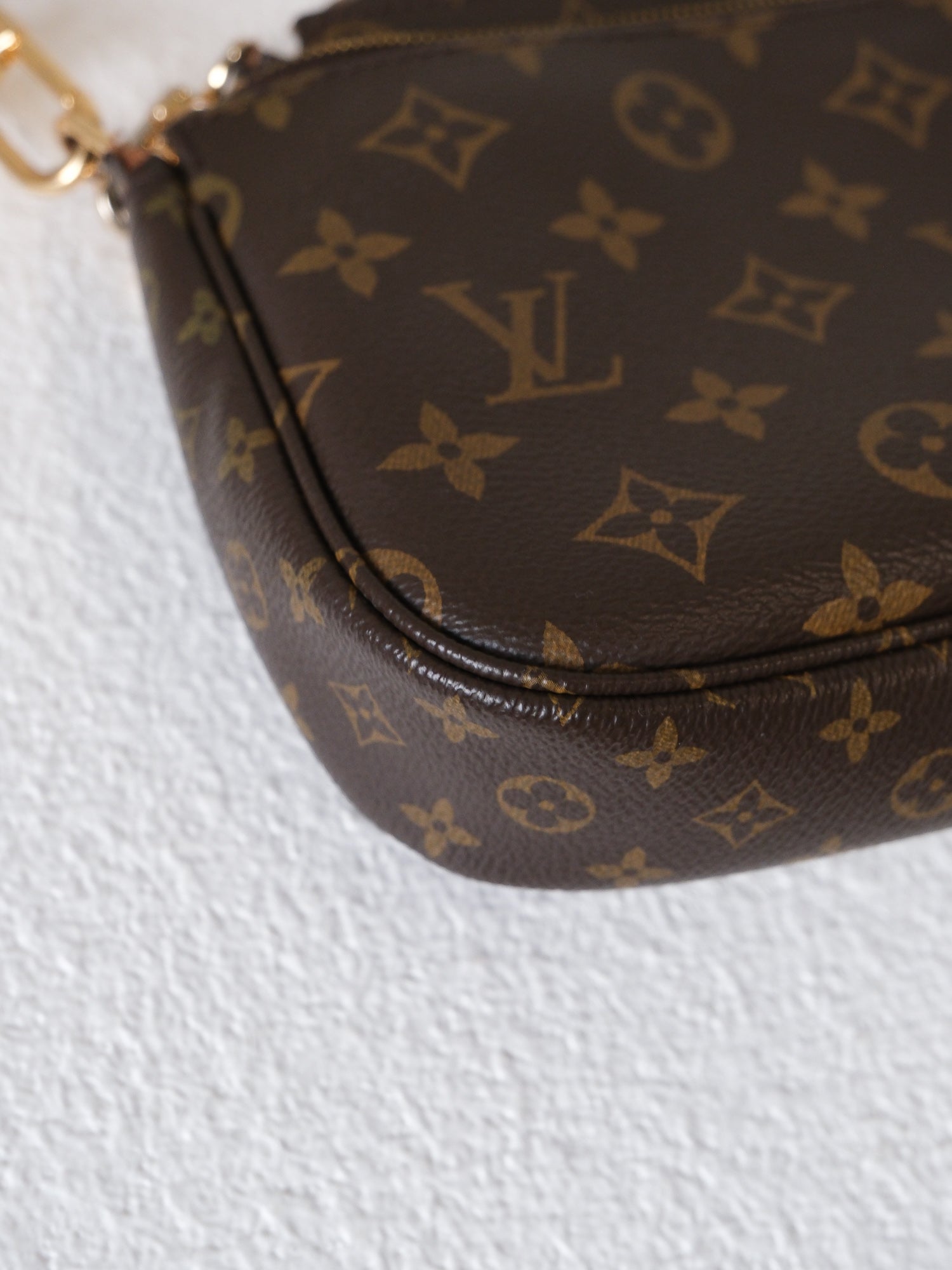 Multi Pochette Accessoires Crossbody Bag
