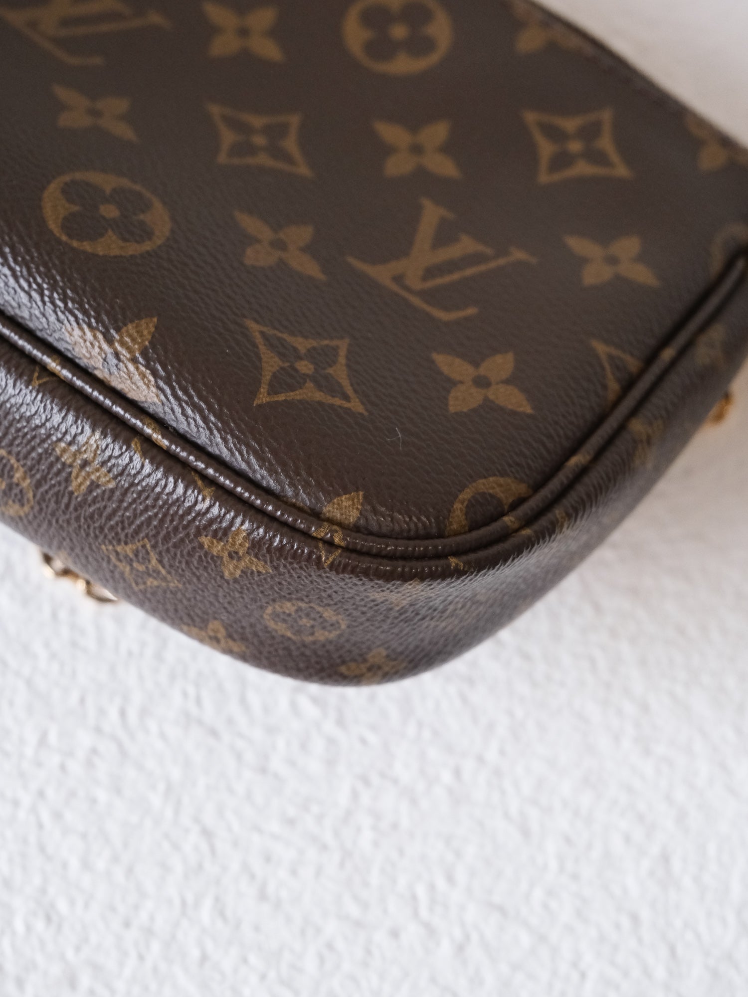 Multi Pochette Accessoires Crossbody Bag