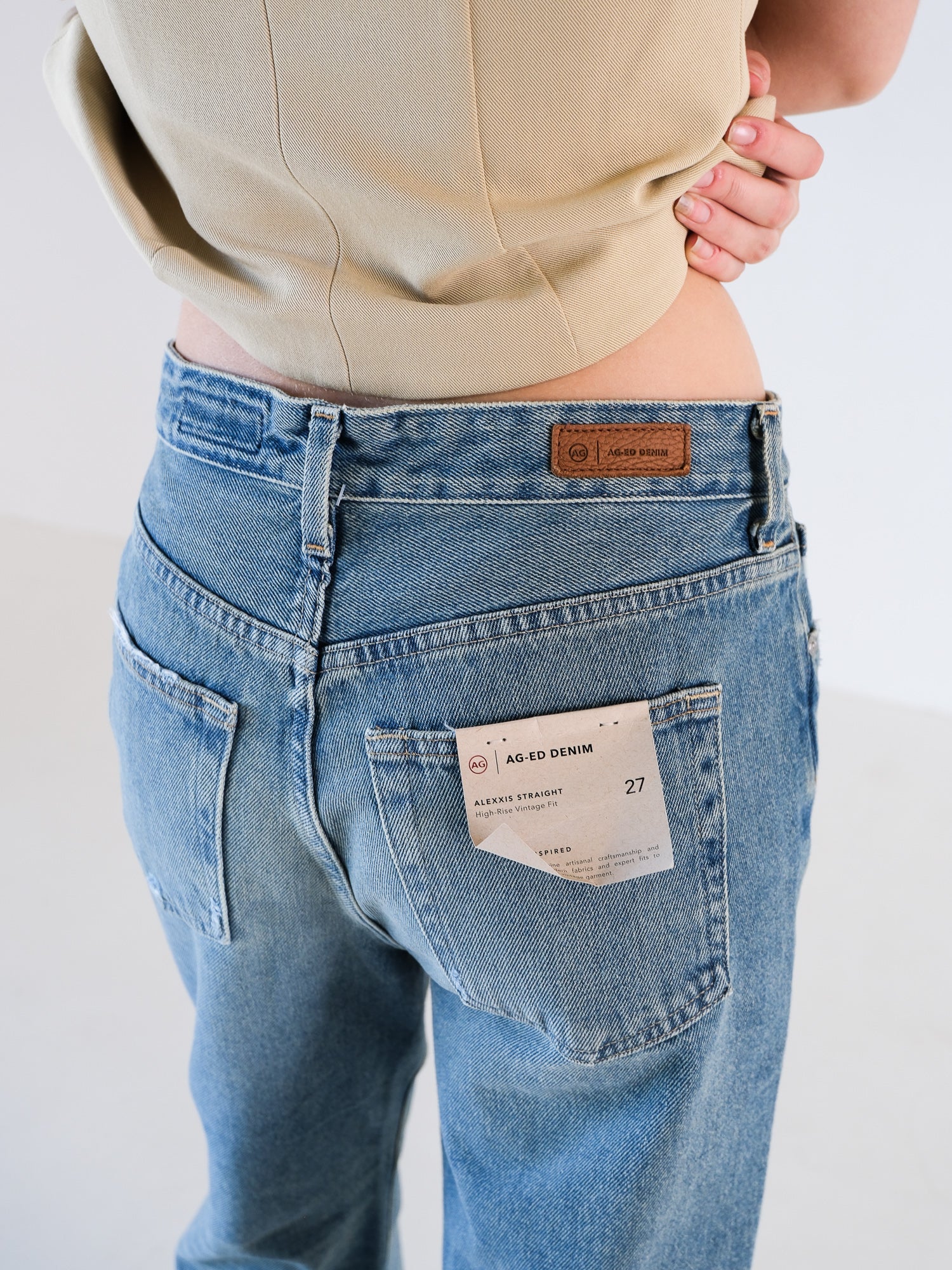 ‘Alexxis’ Straight Leg Jeans, Size 27