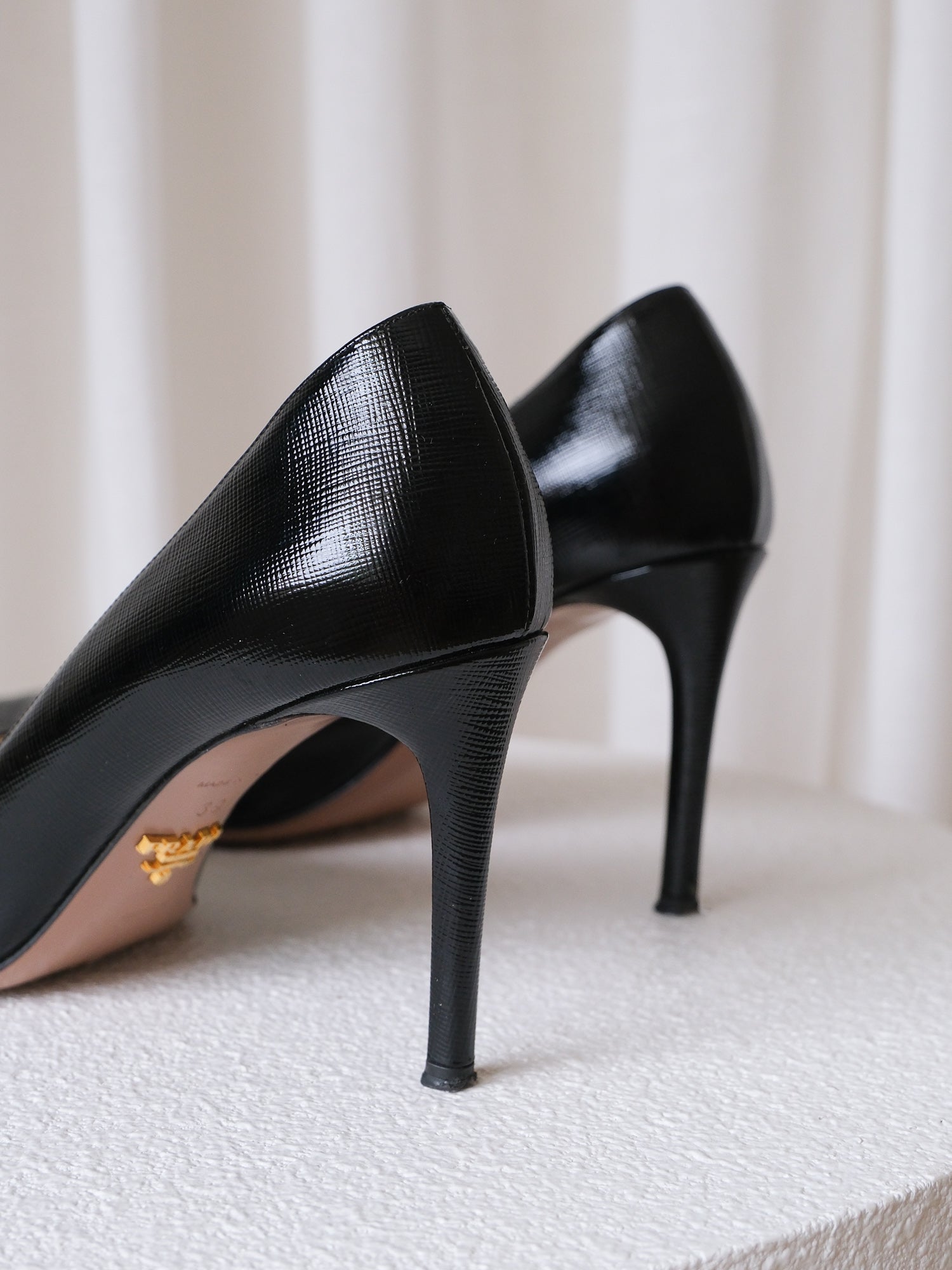 Saffiano Pointed Toe Pumps, Size 39