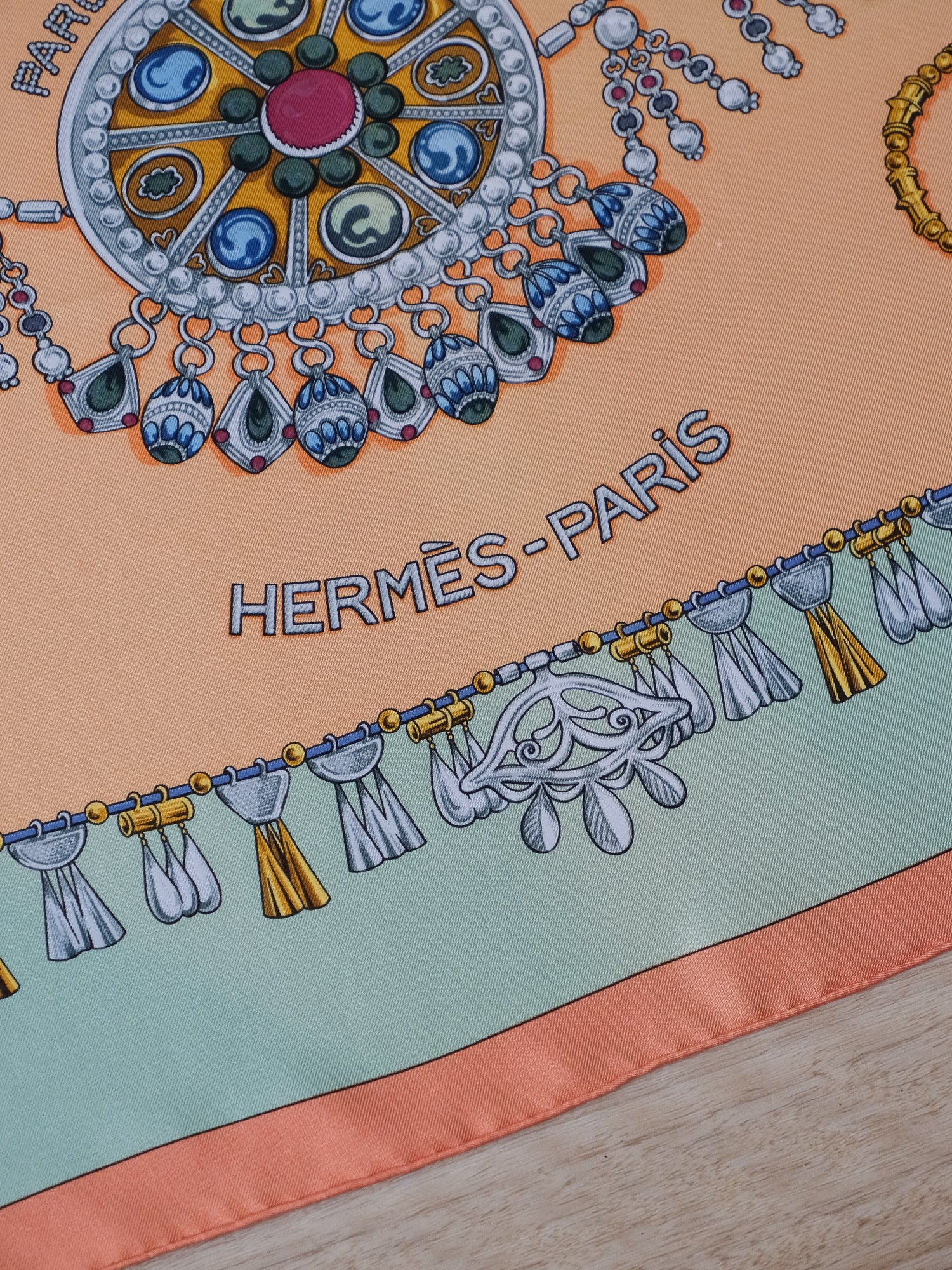 'Parures des Sables' Carré 90 Silk Scarf