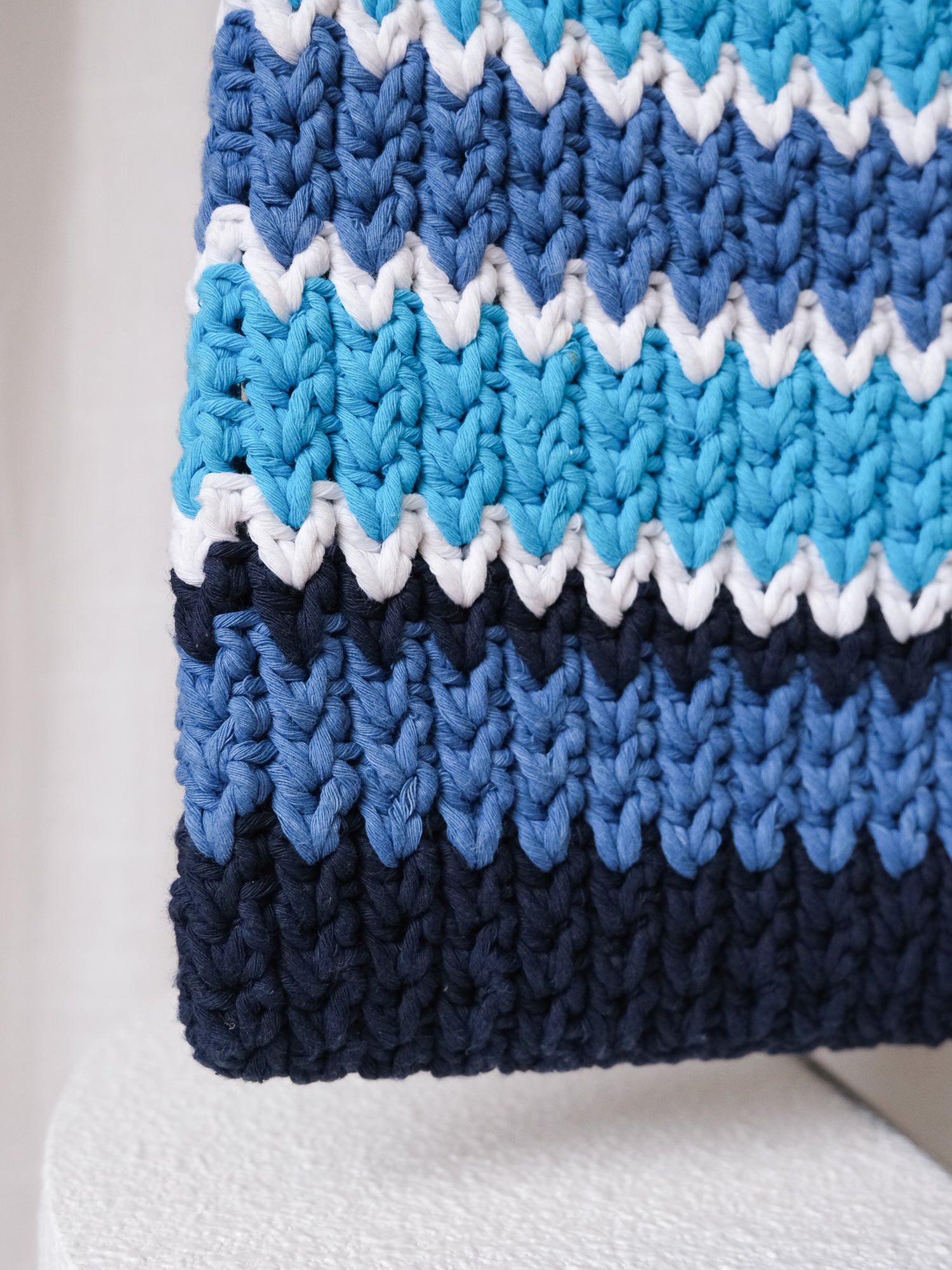 'Flower Cafe' Crochet Market Tote Bag
