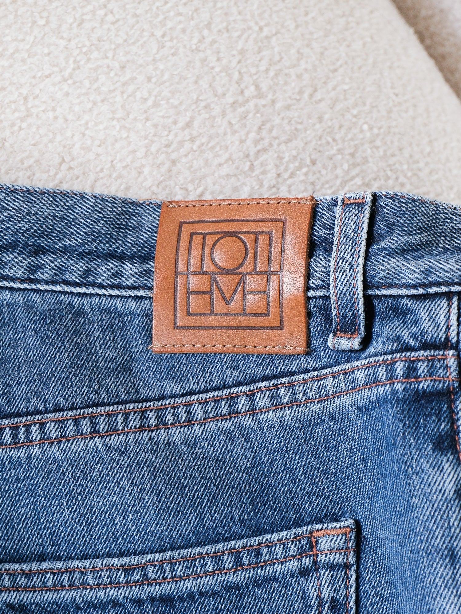 'Ease' Mid-Rise Straight Leg Jeans, Size 26