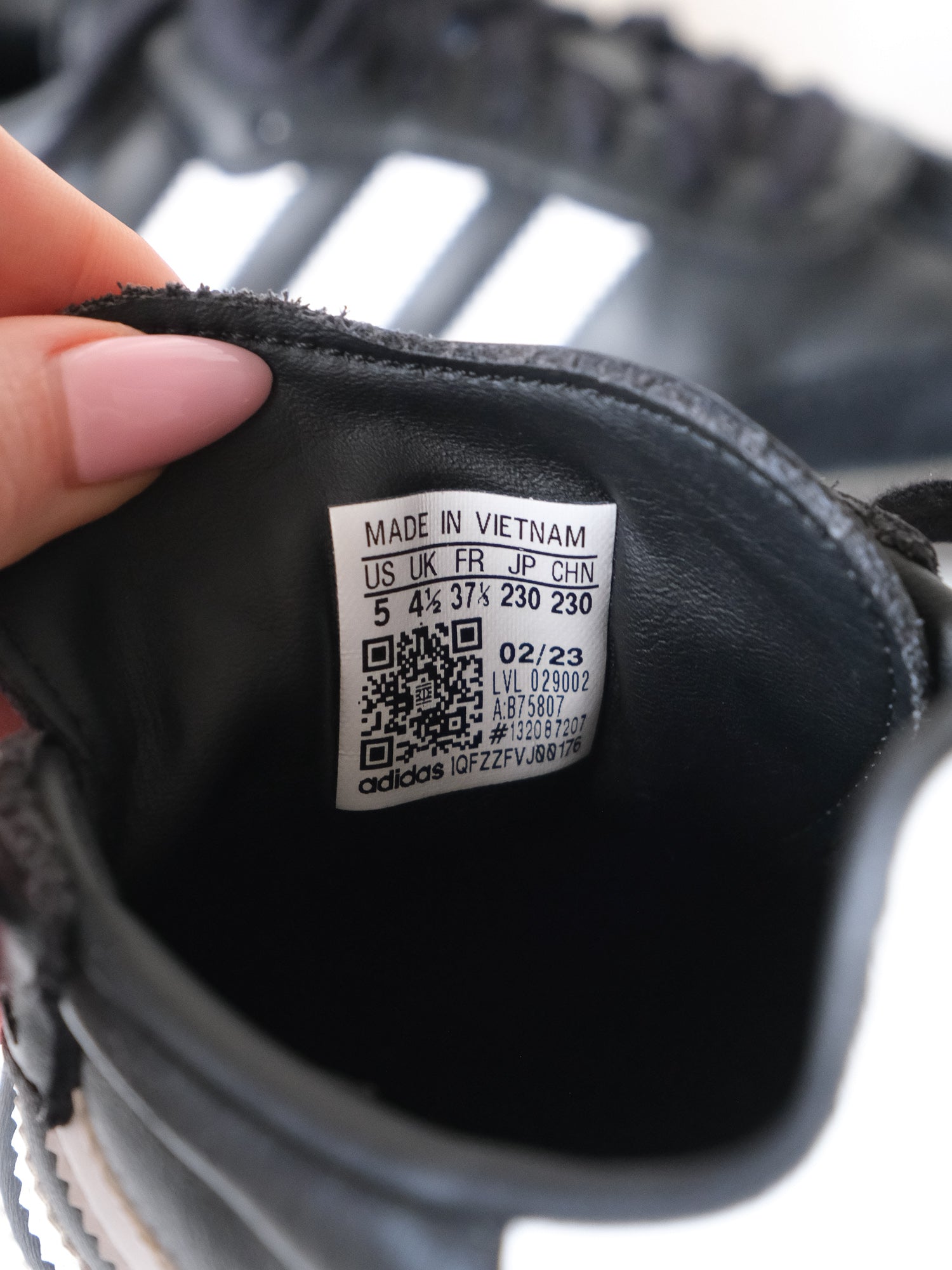 Samba OG Leather Sneakers, Size US M5 | W6