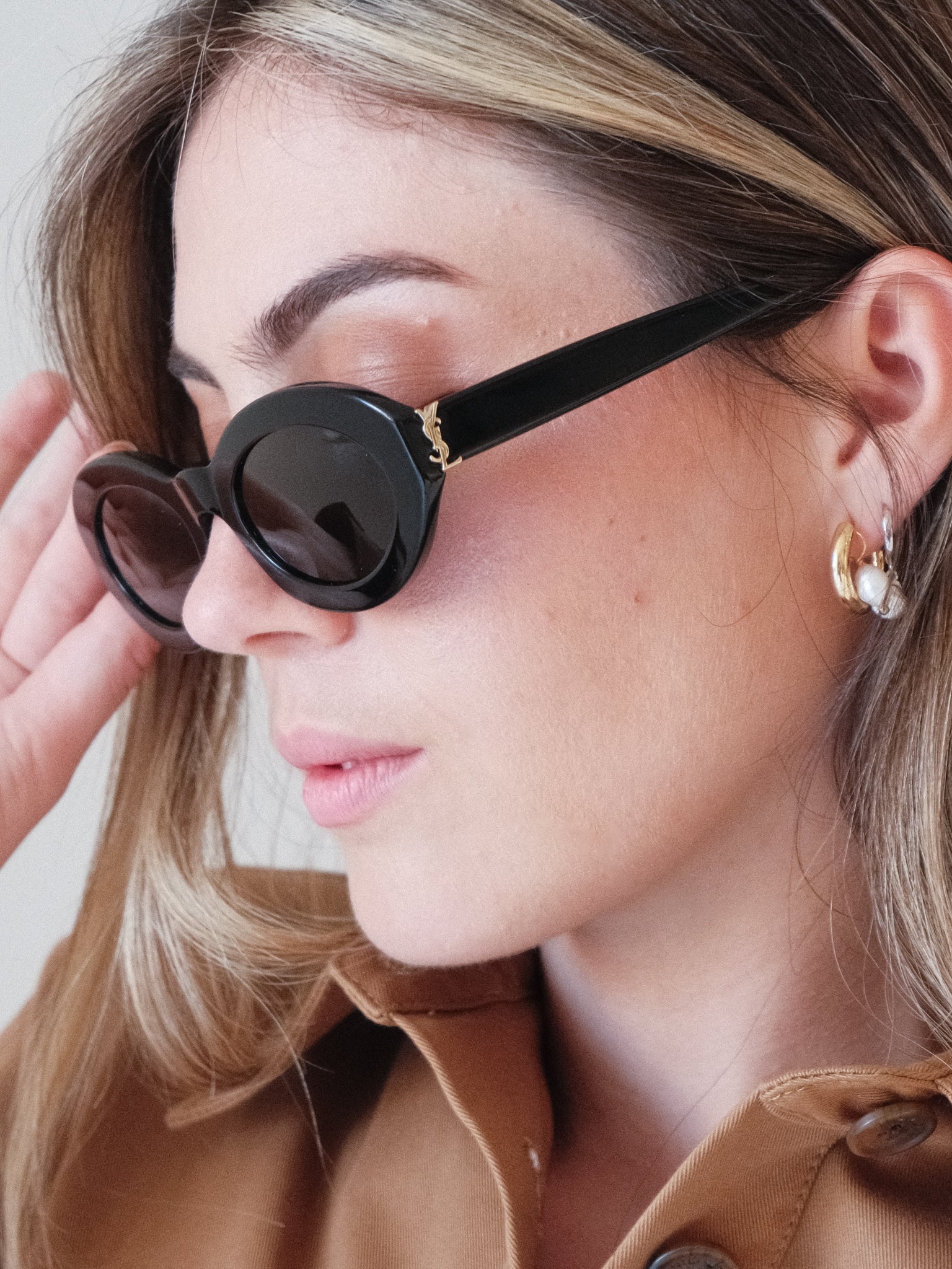 'SLM136' Cassandre Oval Sunglasses