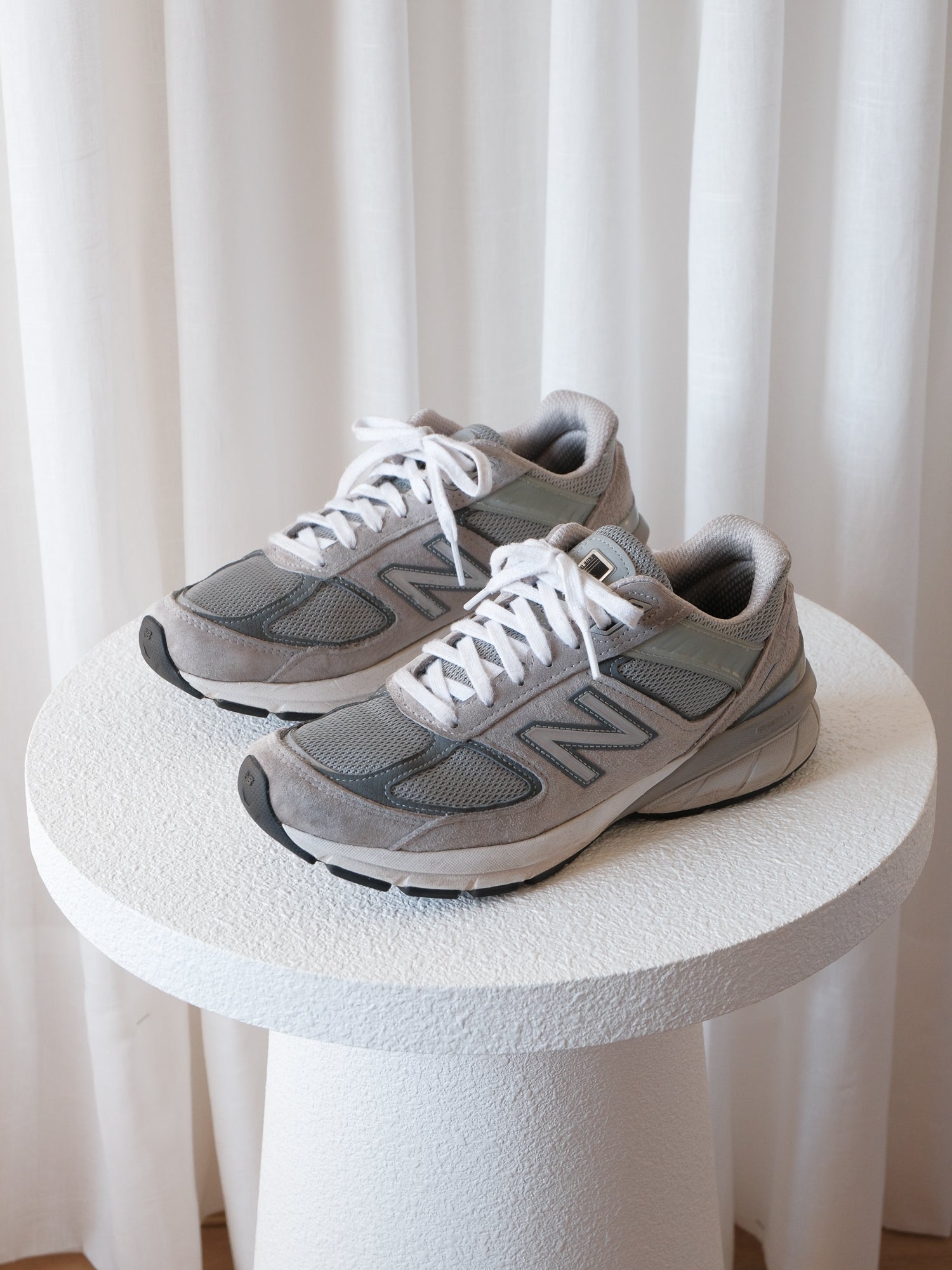 '990v5' Sneakers, Size 37