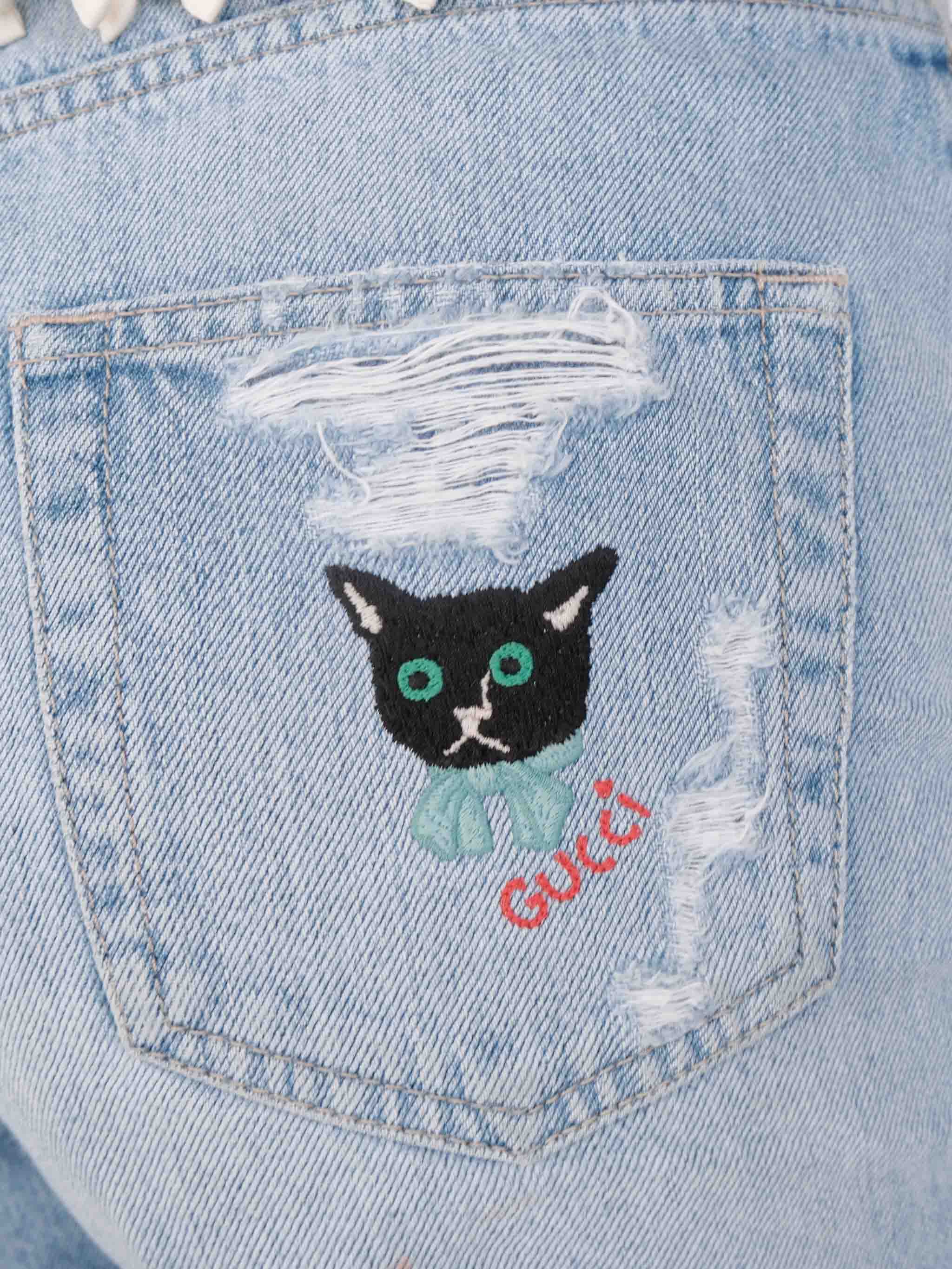 Cat-Embroidered Denim Shorts, Size 26