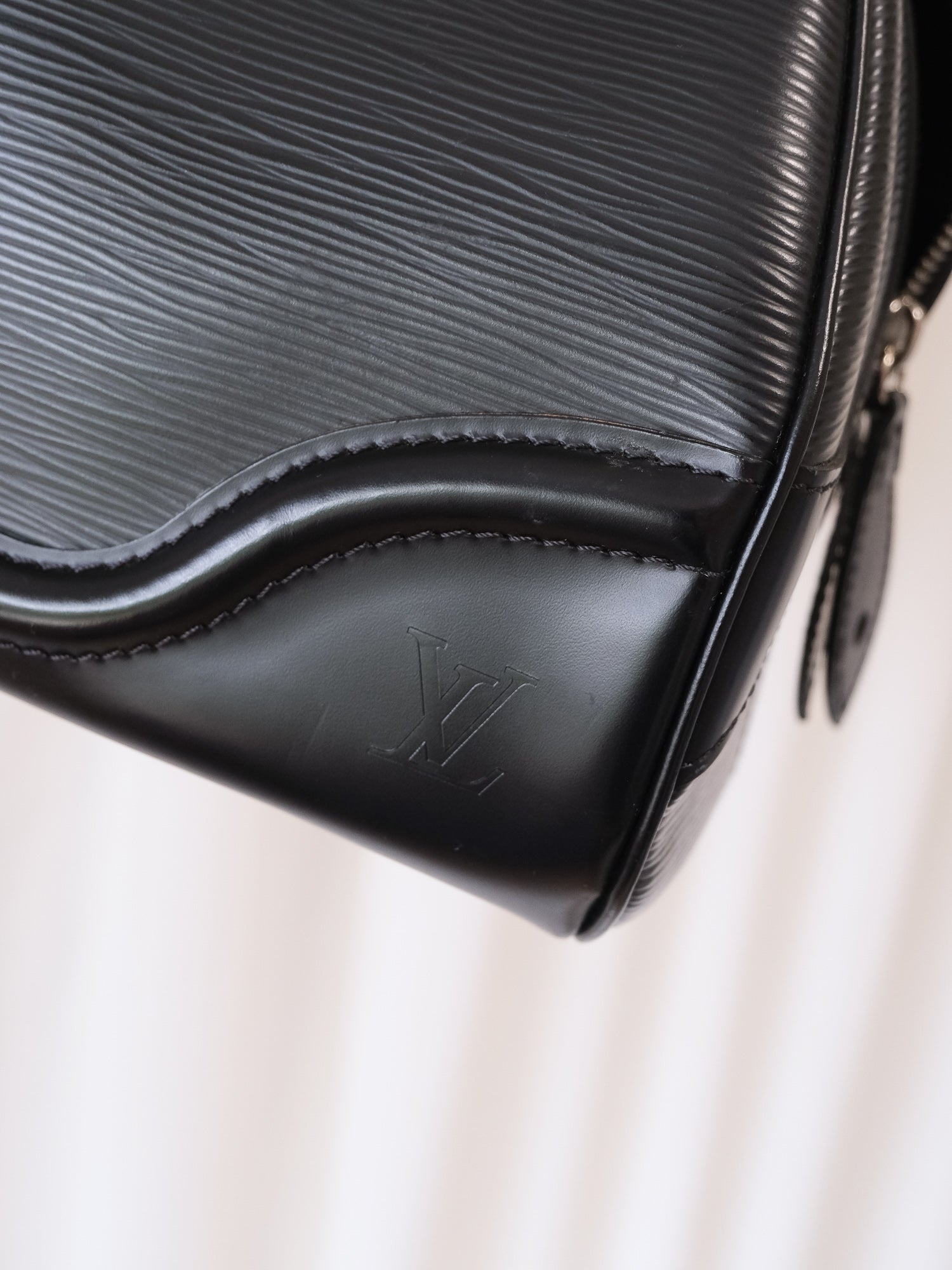 'Montaigne' PM Epi Leather Top Handle Bowling Bag