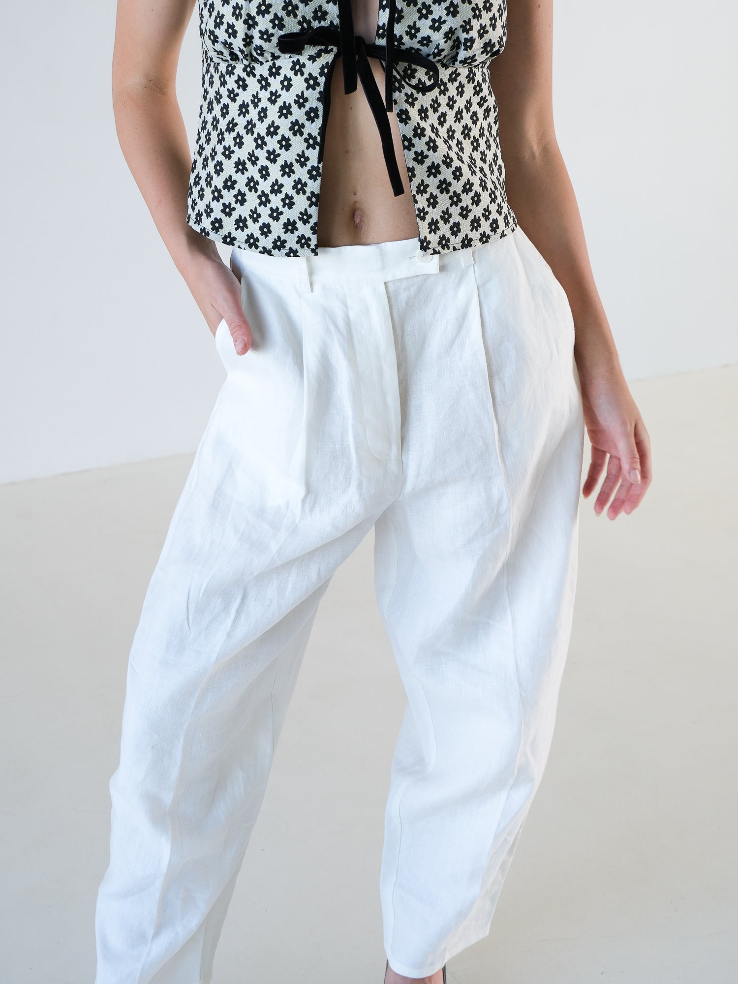 'Taylor' Italian Linen Pants, Size AU 8