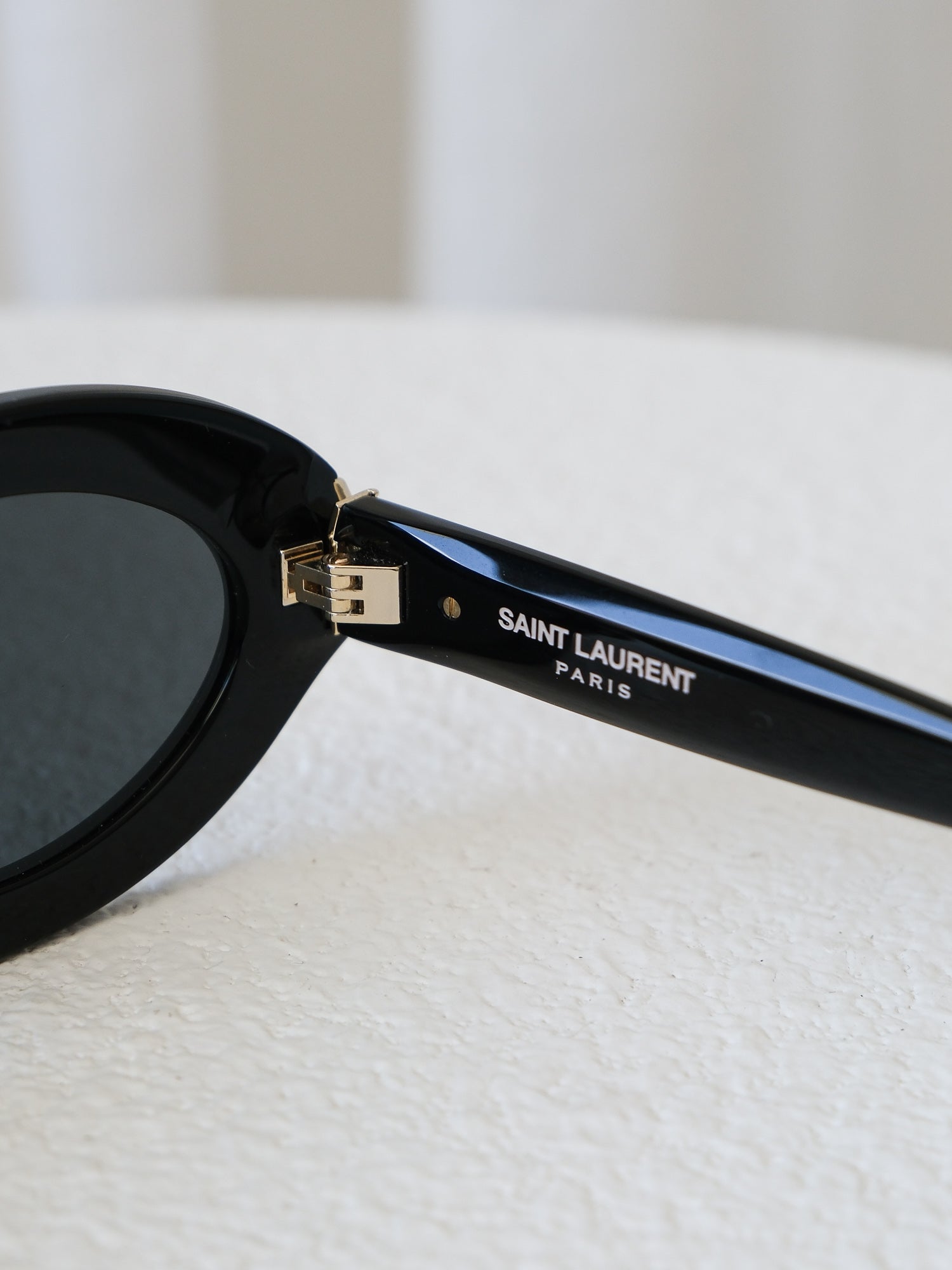 'SLM136' Cassandre Oval Sunglasses
