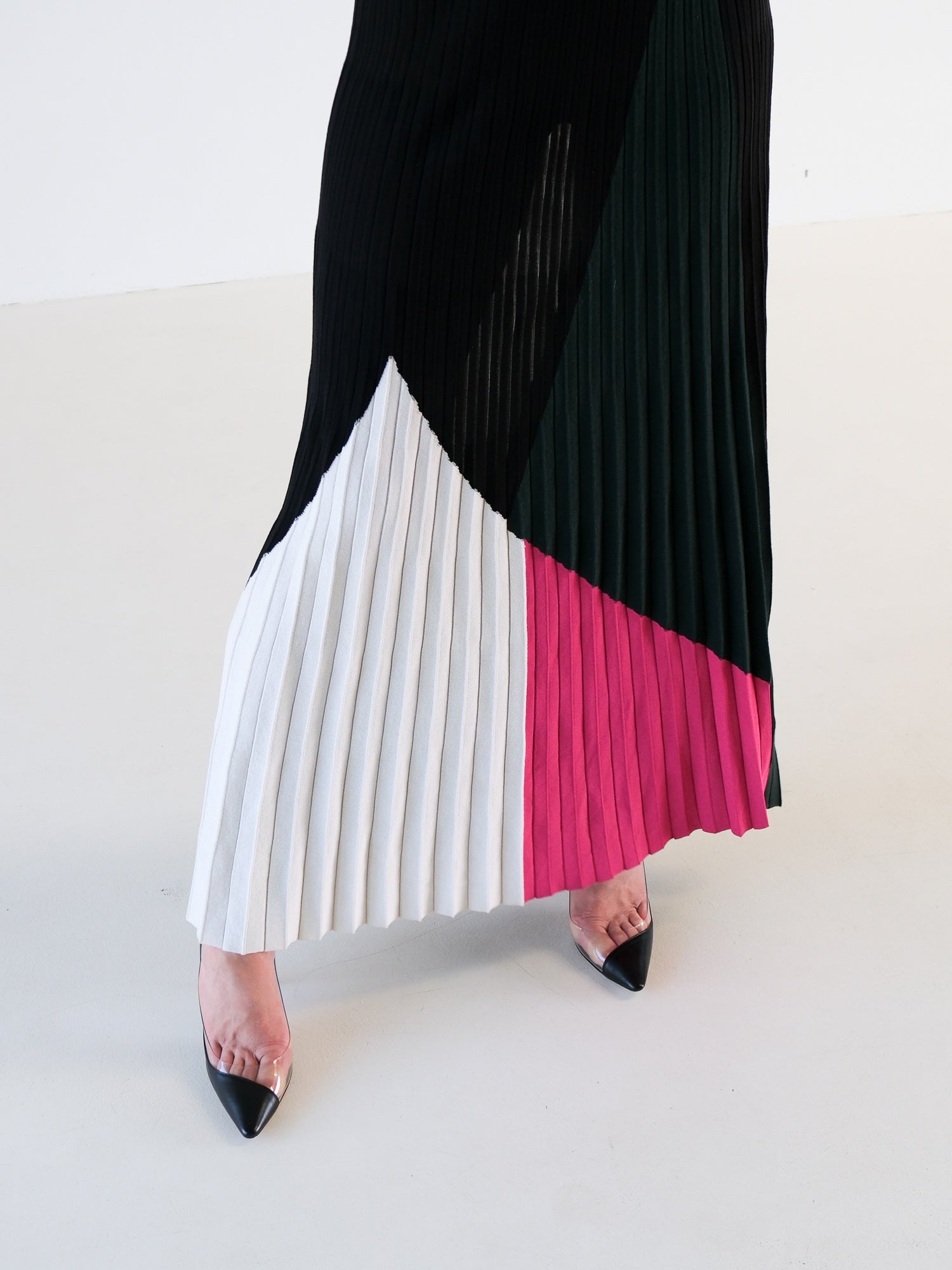 Pre-Fall 2017 Colourblock Knit Midi Skirt, Size M