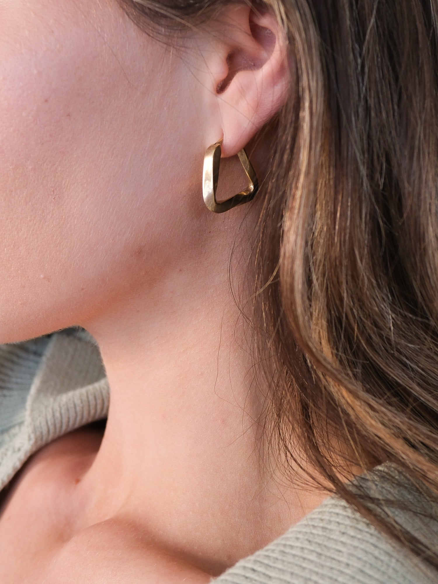 Small Twist Triangle Hoop Earrings