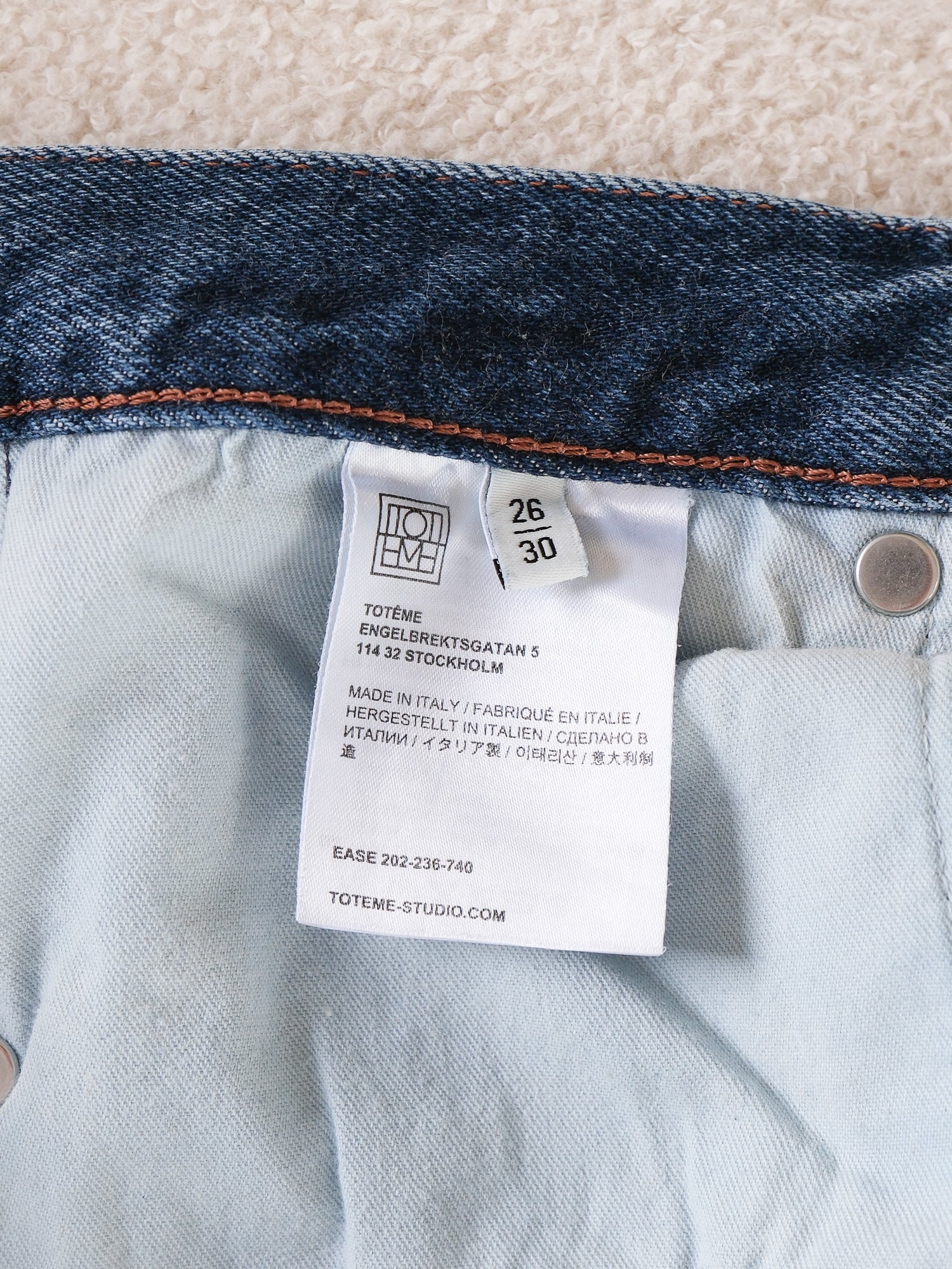 'Ease' Mid-Rise Straight Leg Jeans, Size 26