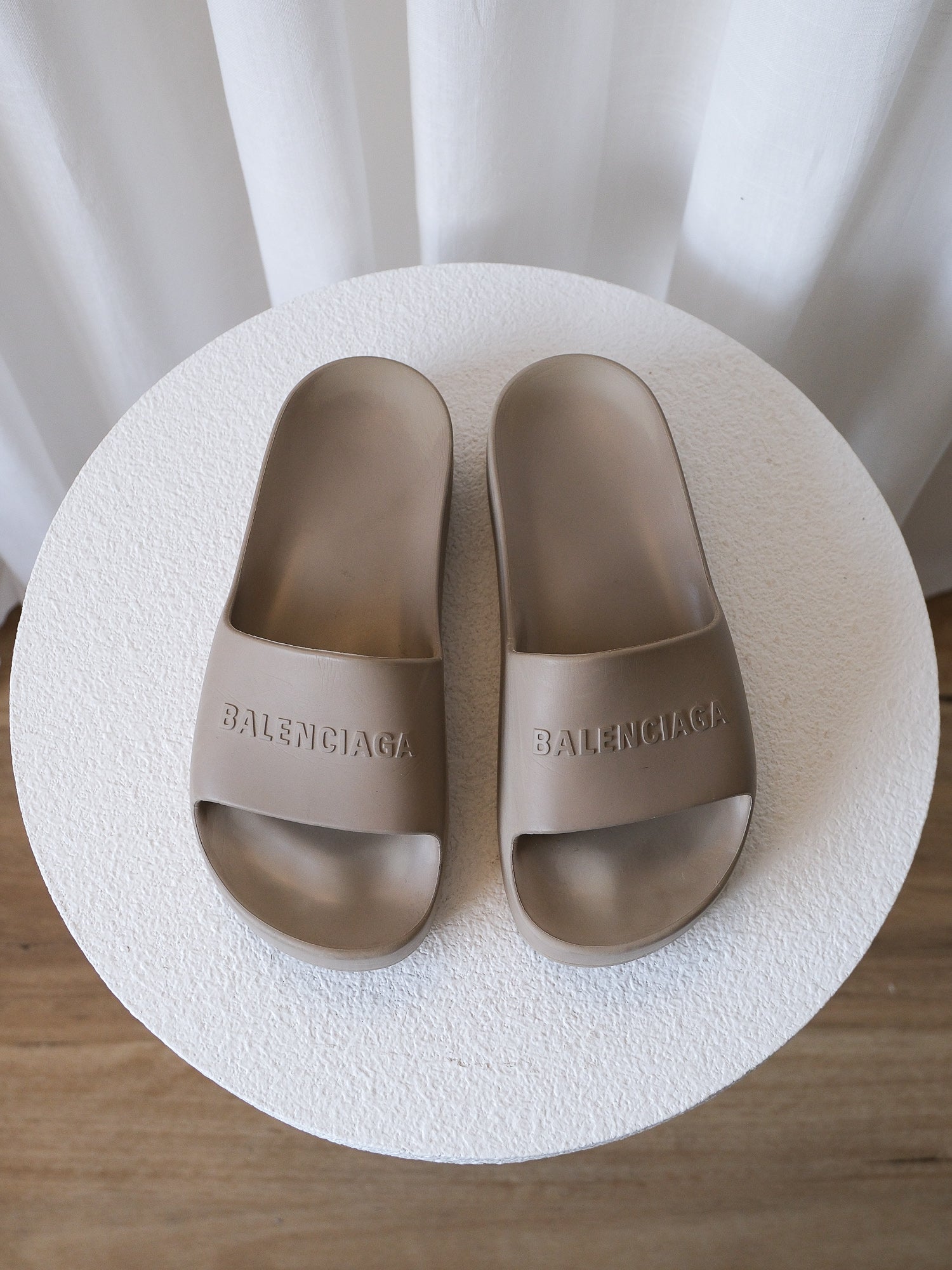 Chunky Logo-Embossed Rubber Pool Slides, Size 38